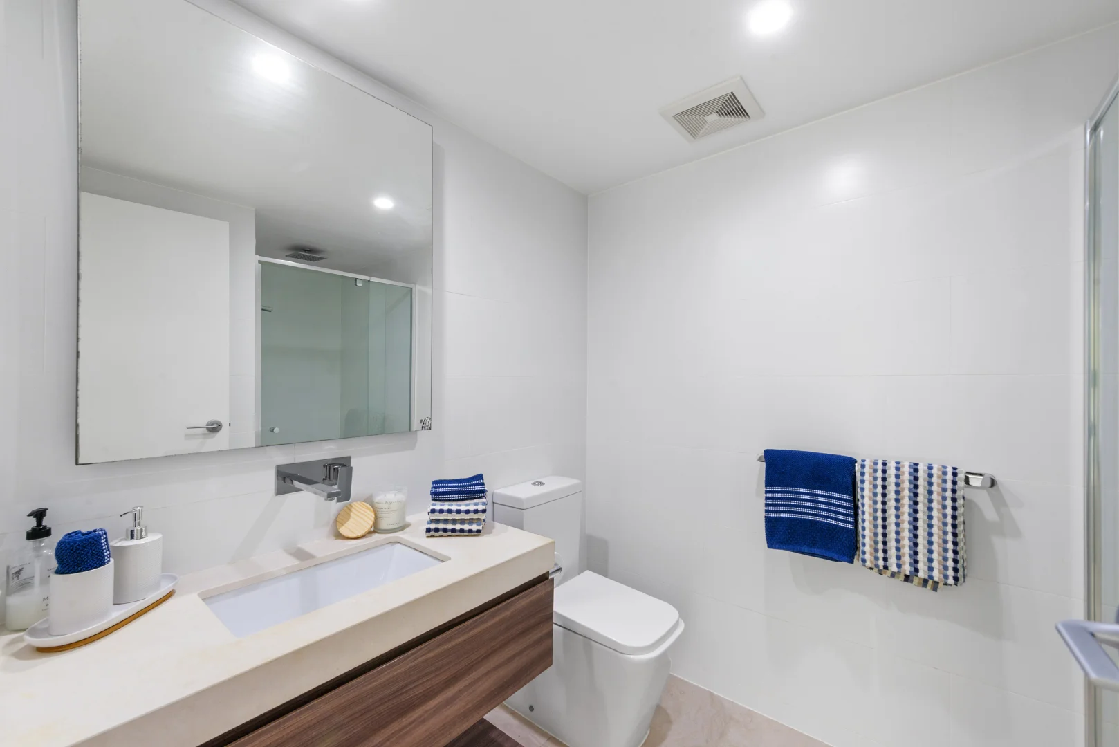 Additional image 10 of 304/30 Brighton Parade, Southport QLD 4215