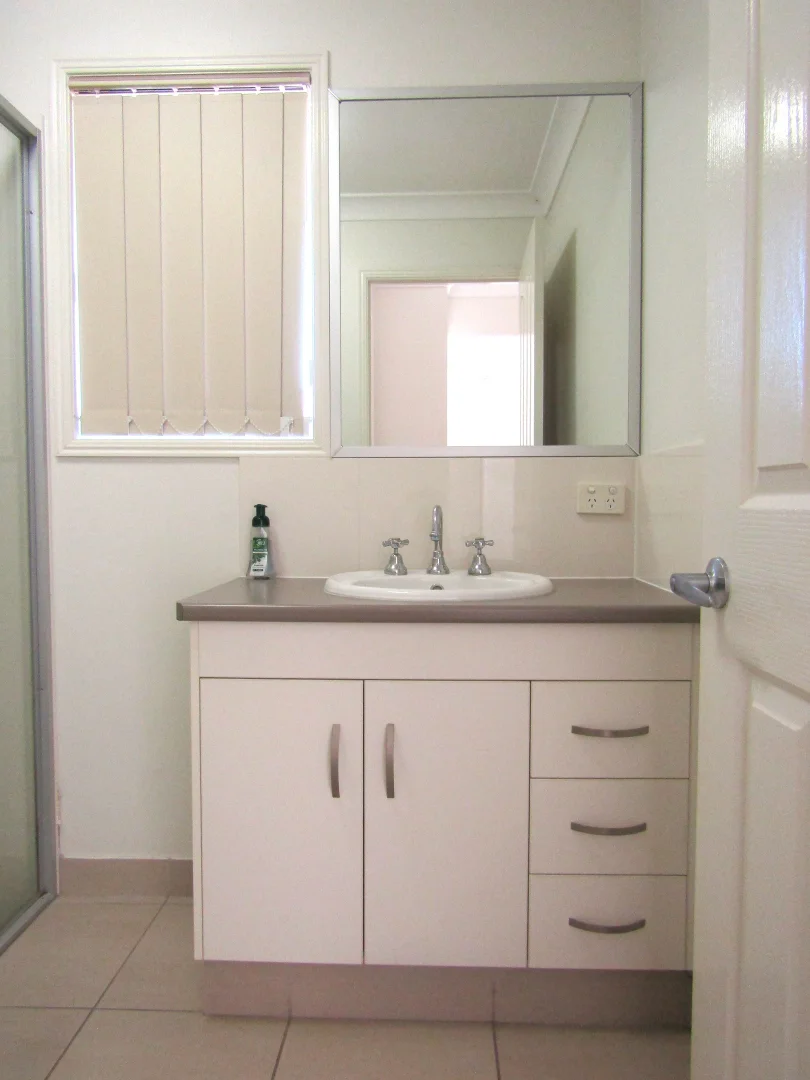 Additional image 23 of 1 & 2/26 Deacon Drive, Blackwater QLD 4717