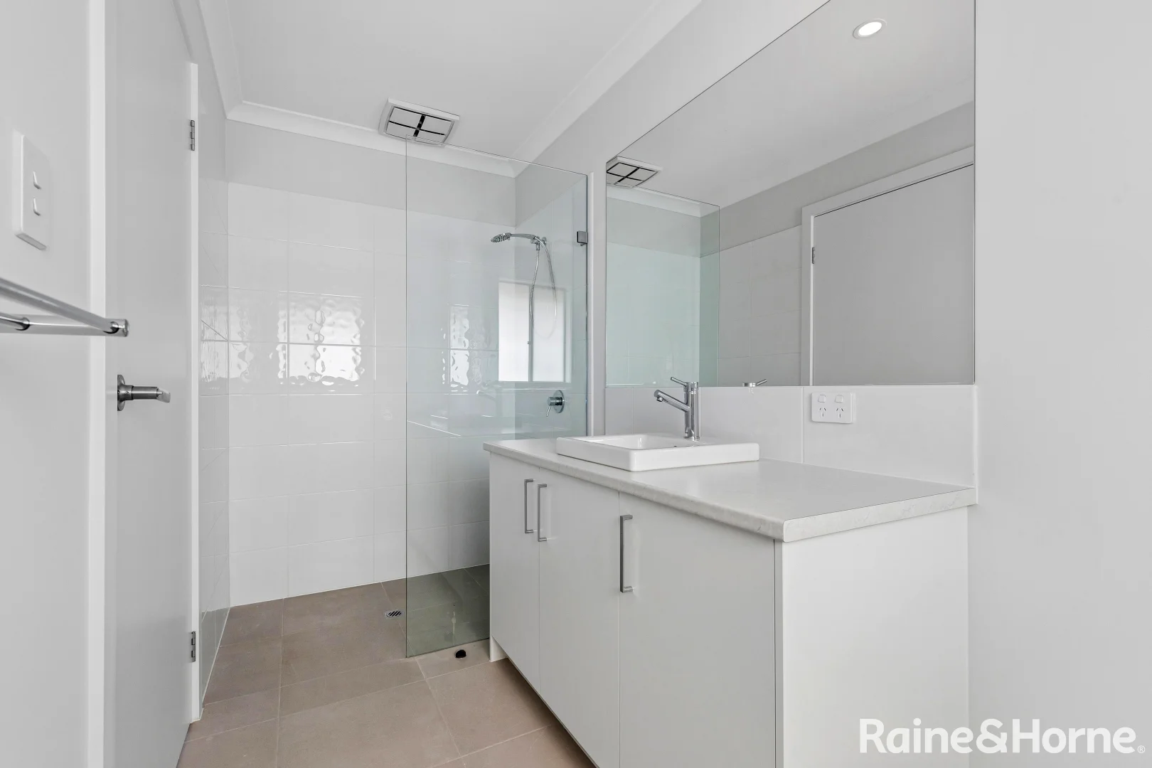 Additional image 9 of 19 Roma Court, Murray Bridge SA 5253