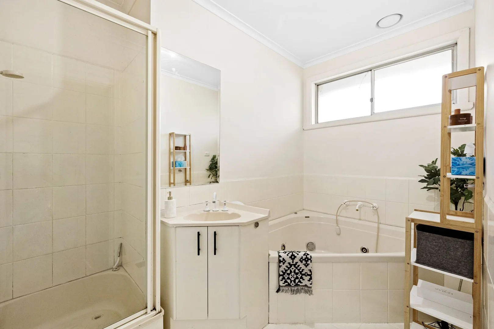 Additional image 10 of 2 Duxson Drive, Templestowe VIC 3106