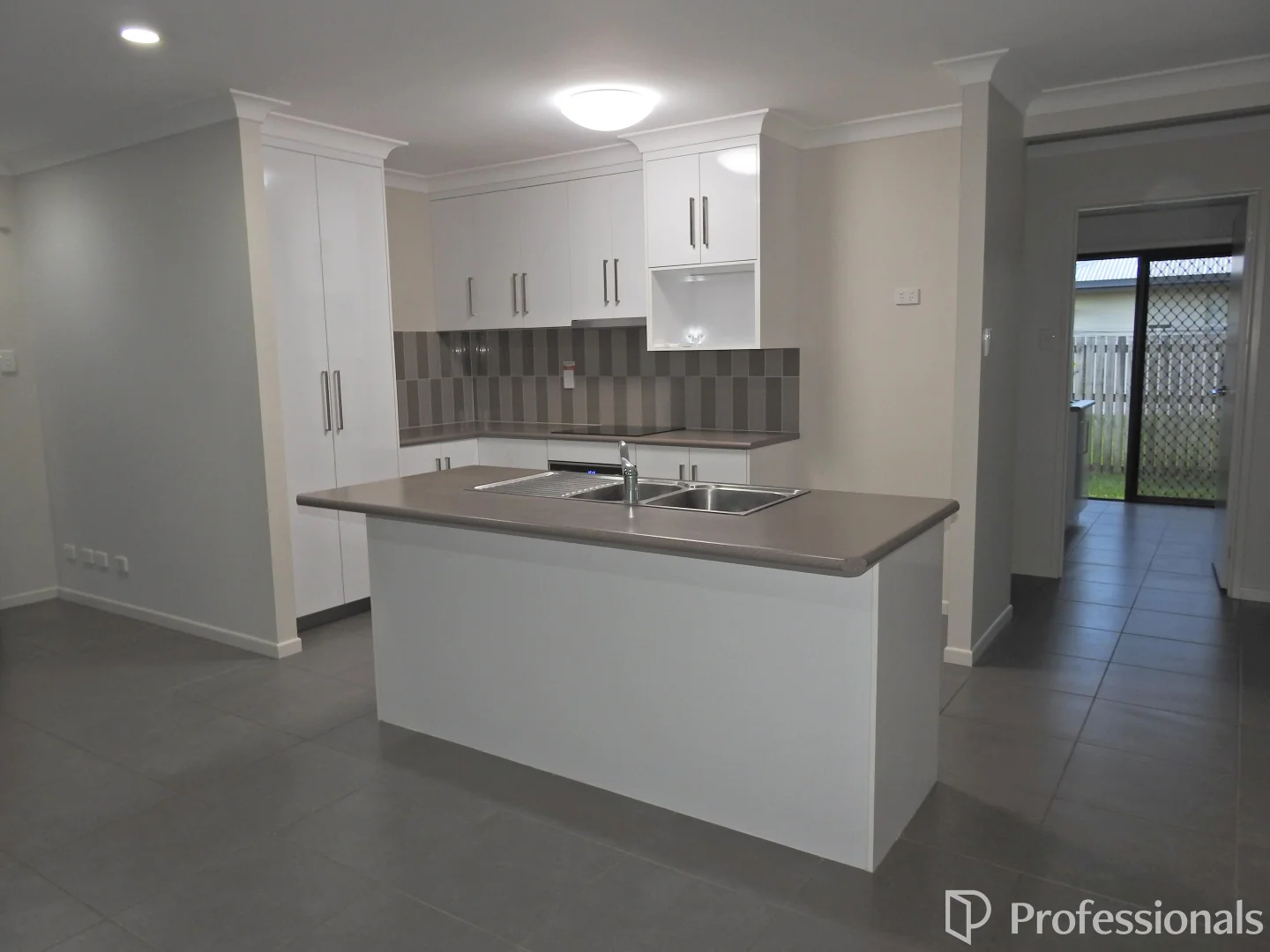 Additional image 13 of 1 & 2/24 Macartney Drive, Marian QLD 4753