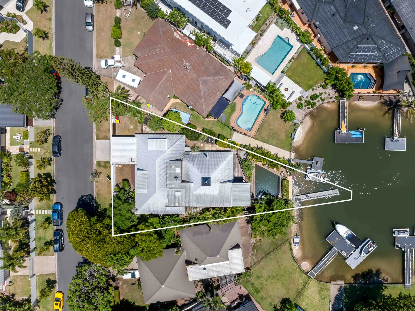 Additional image 37 of 6 Tyrone Avenue, Sorrento QLD 4217