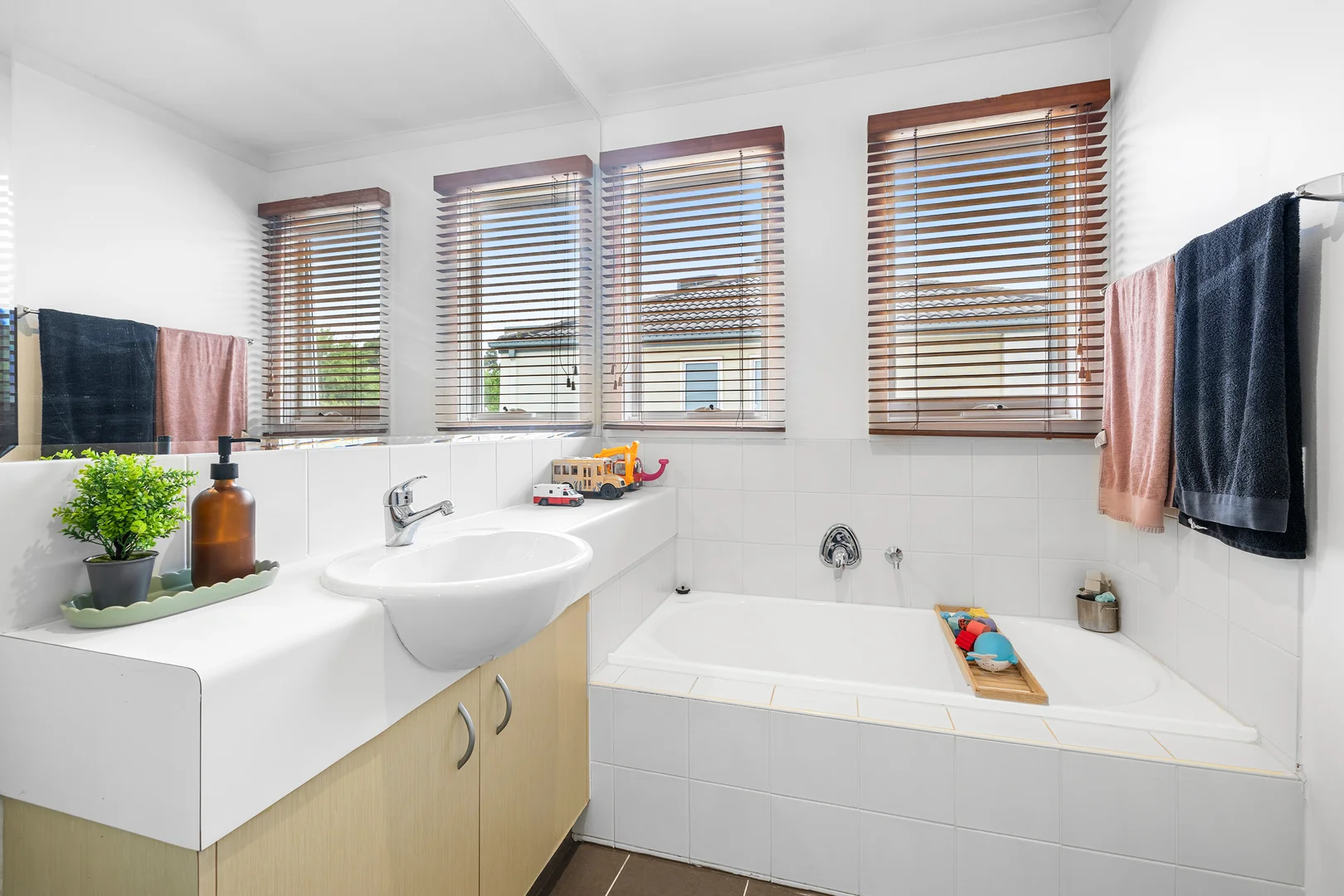 Additional image 10 of 90 Sovereign Manors Crescent, Rowville VIC 3178