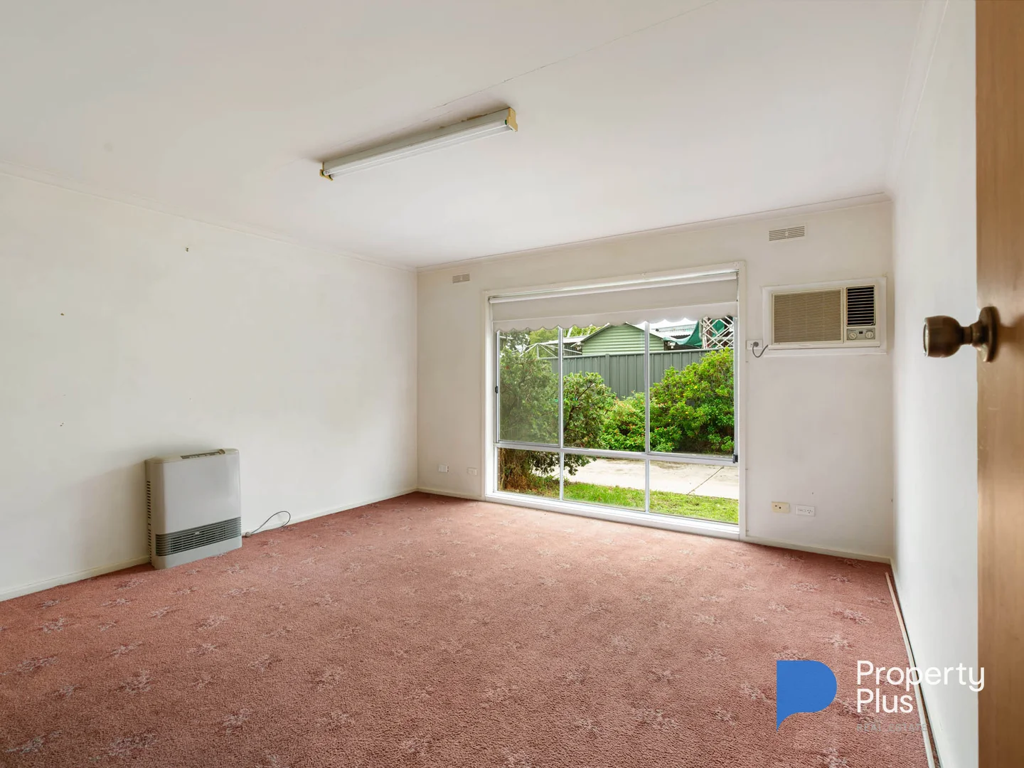 Additional image 4 of 2/28 Neale Street, Kennington VIC 3550