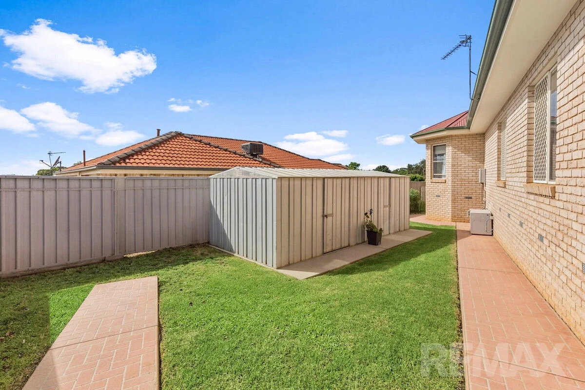 Additional image 17 of 5 Galleon Place, Estella NSW 2650
