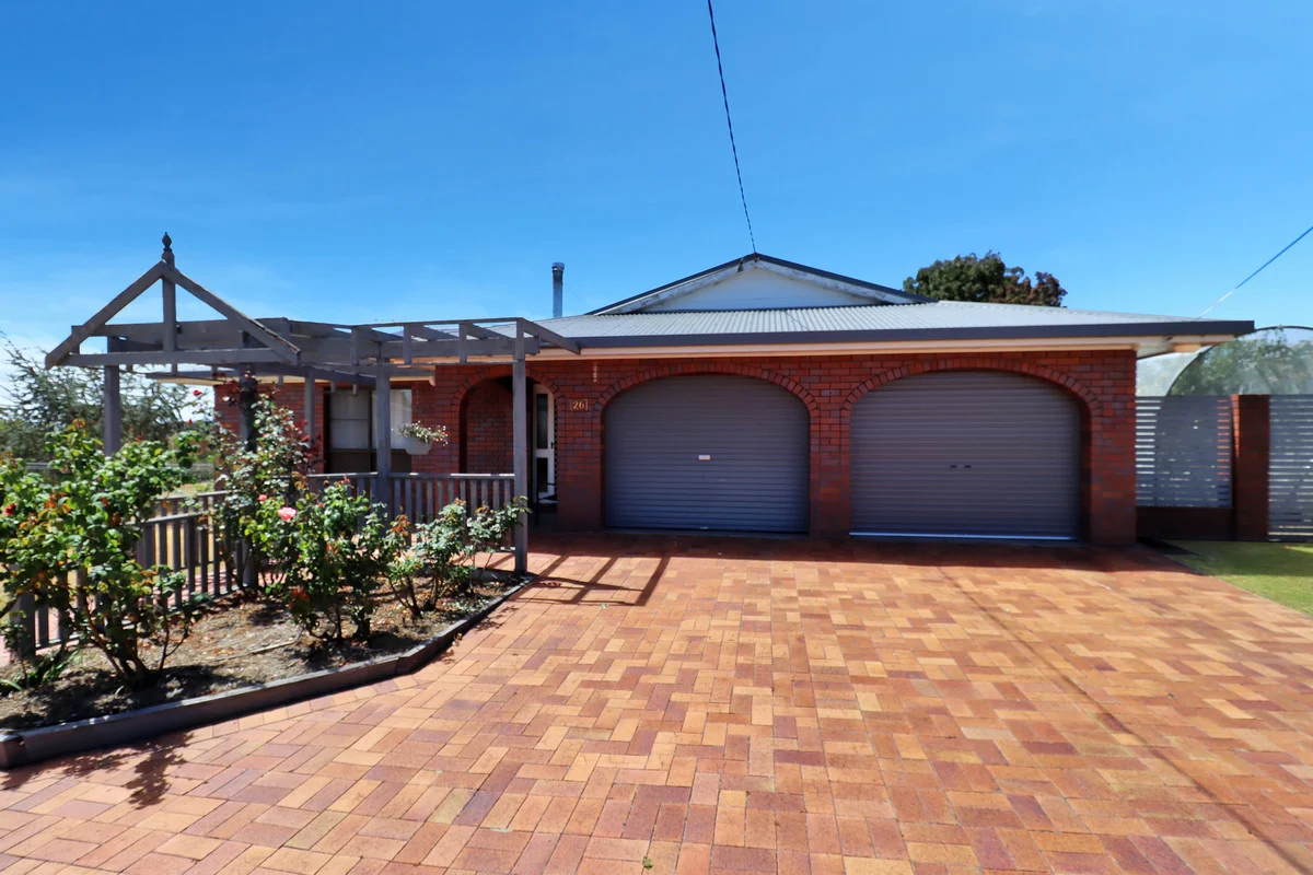 Additional image 2 of 26 Burton Crescent, Stanthorpe QLD 4380