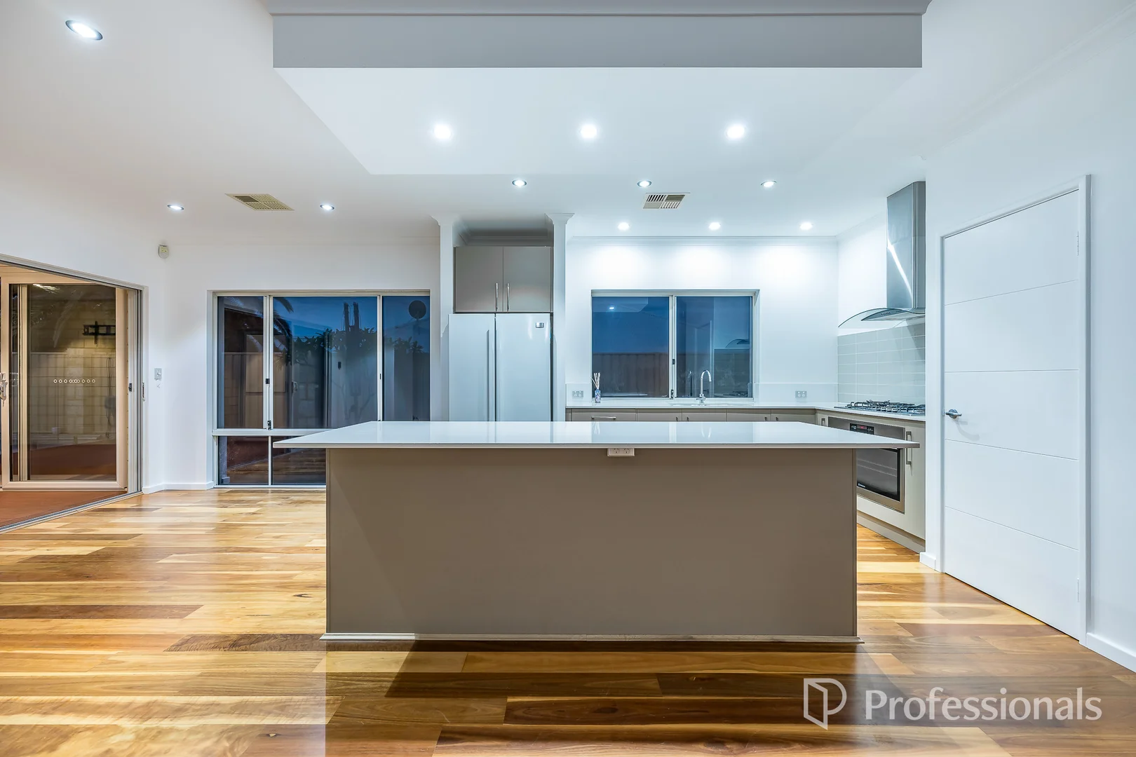 Additional image 12 of 20 Jindalee Boulevard, Jindalee WA 6036