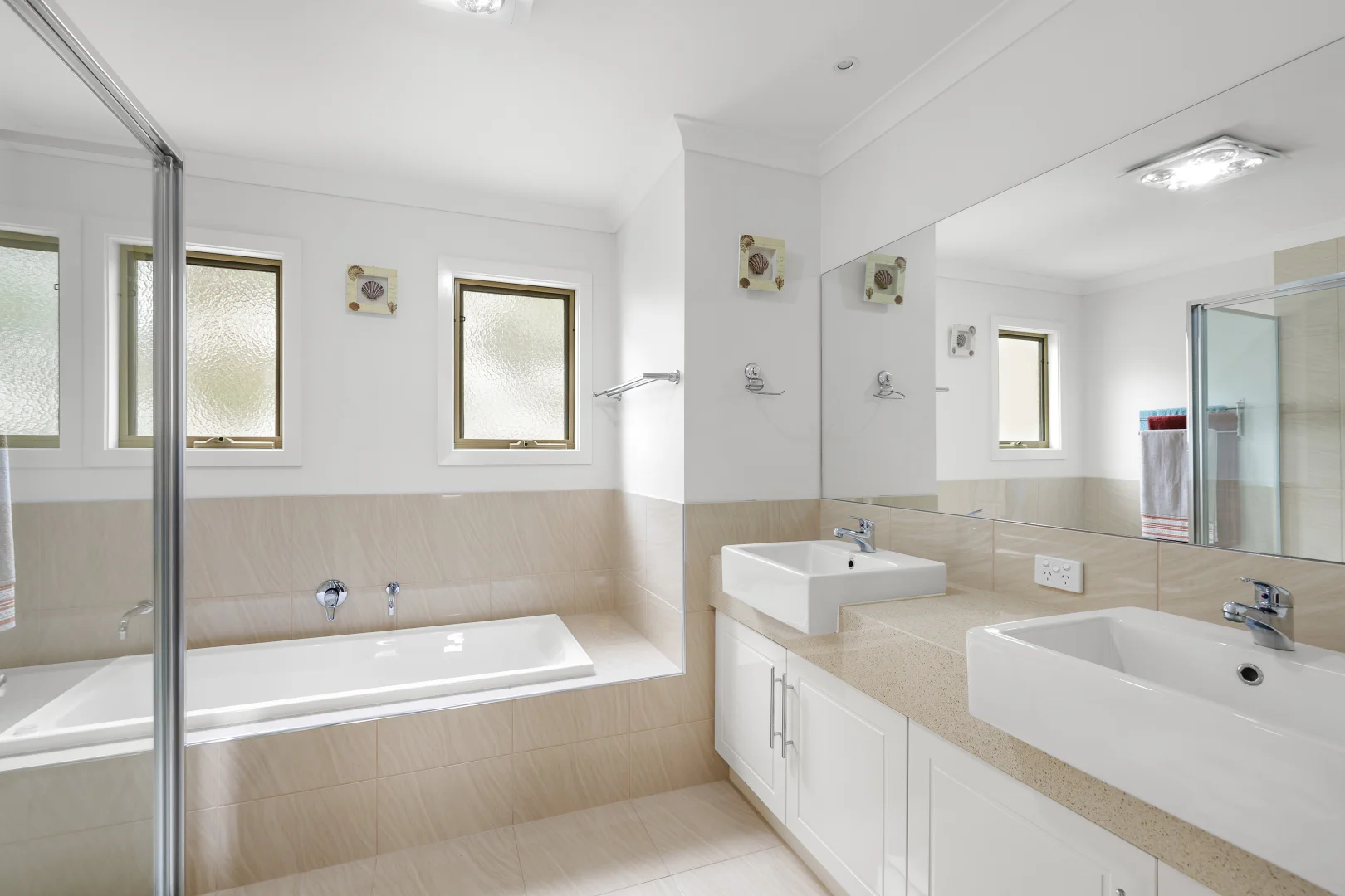 Additional image 8 of 28 Norman Drive, Cowes VIC 3922