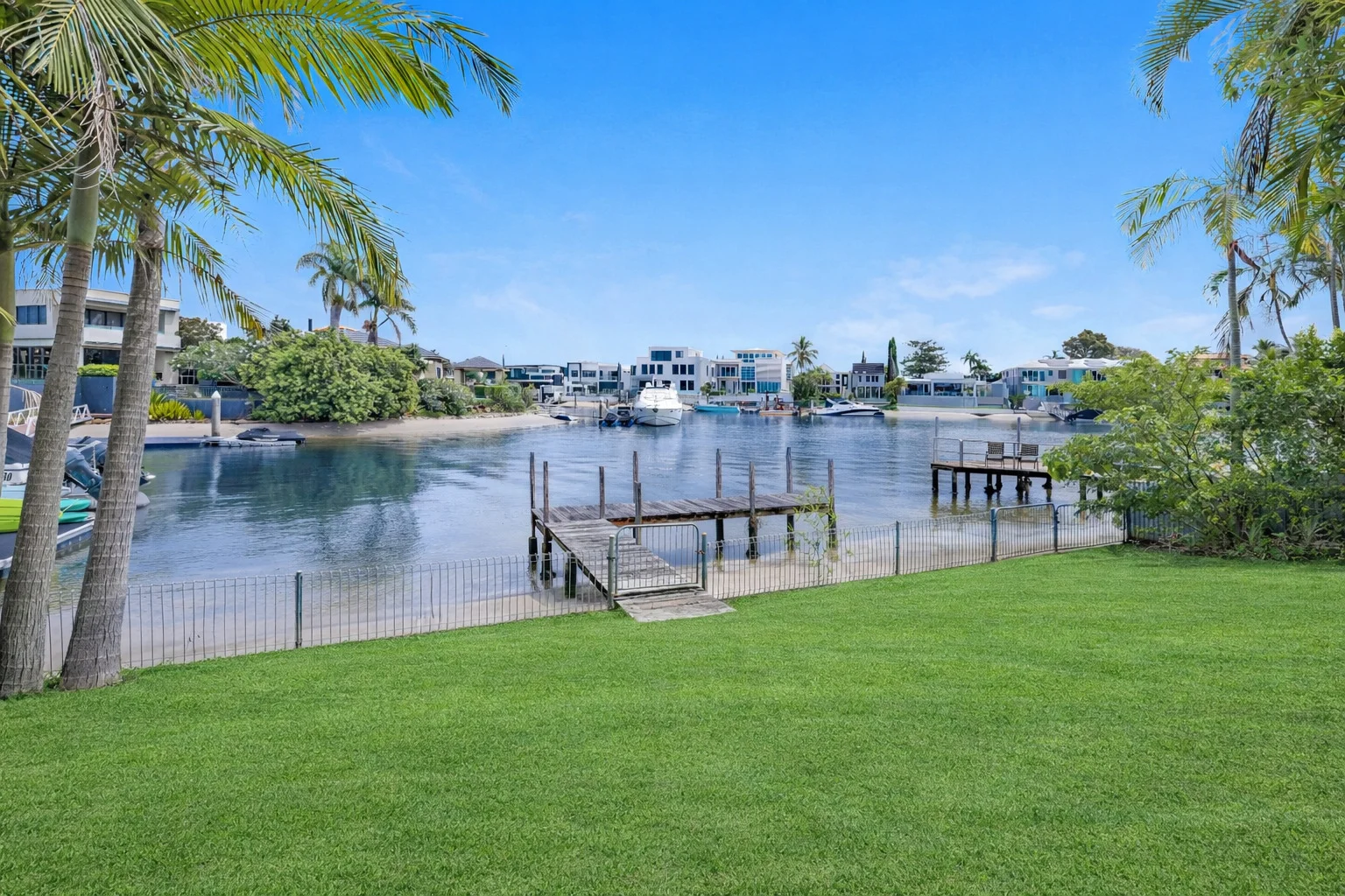 Additional image 2 of 60 The Promenade, Isle Of Capri QLD 4217
