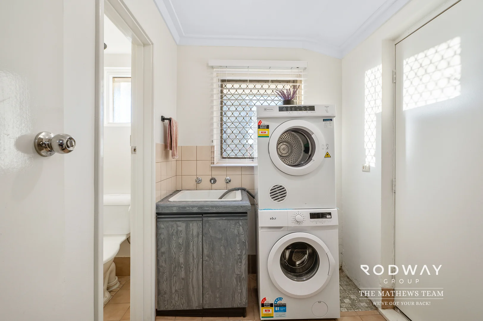 Additional image 10 of 1A Derry Avenue, Mount Nasura WA 6112