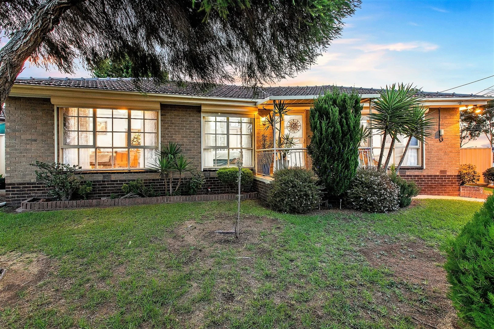 19 Laurel Street, St Albans VIC 3021