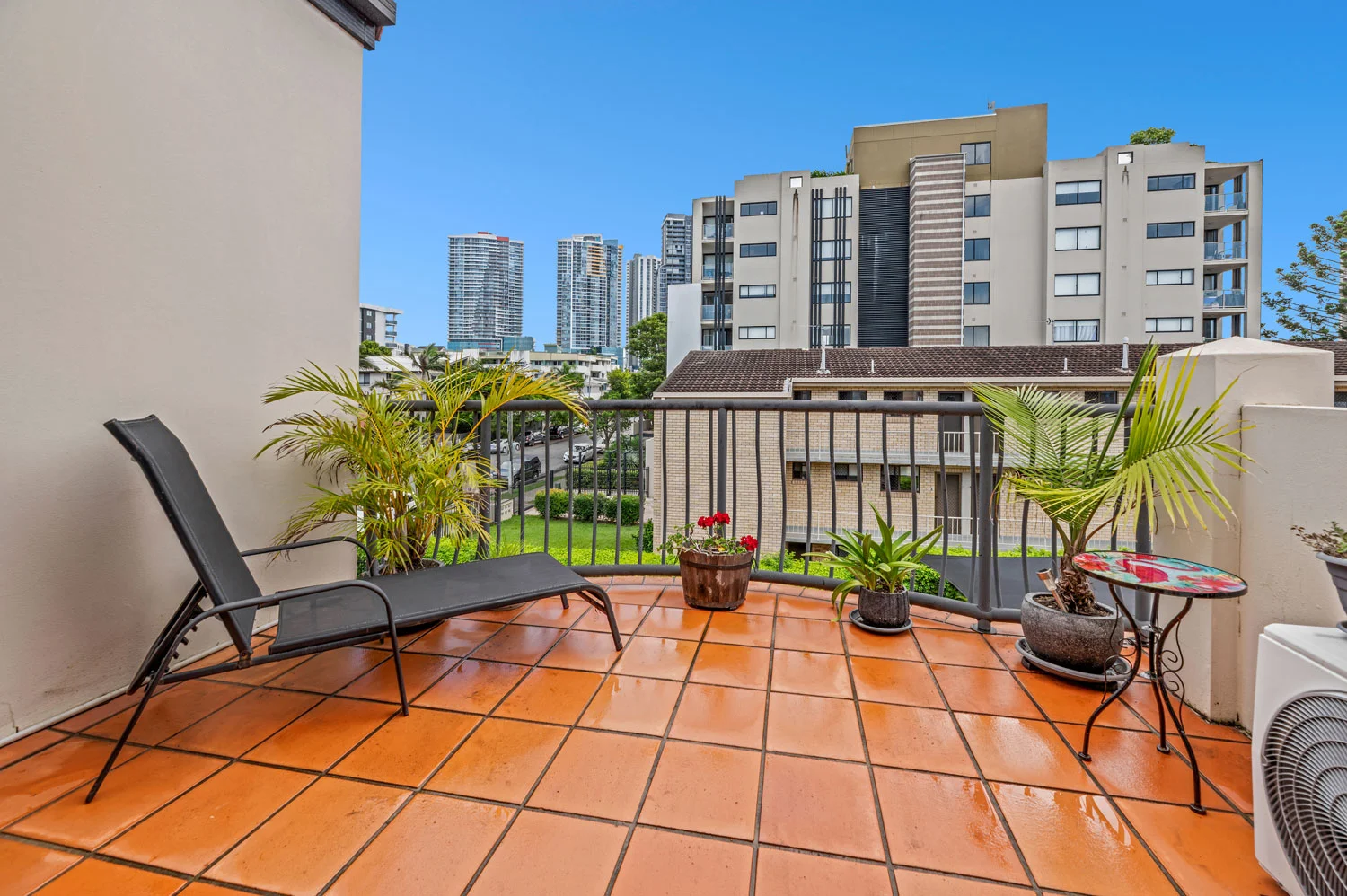22/33-37 Lenneberg Street, Southport QLD 4215