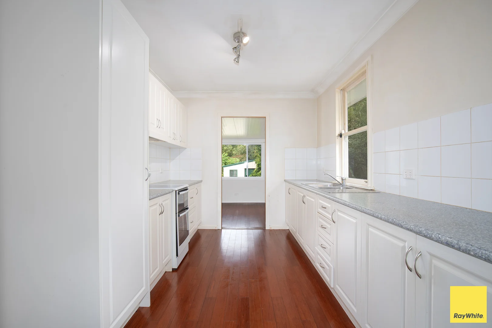 Additional image 3 of 52 Kurrajong Street, Dorrigo NSW 2453