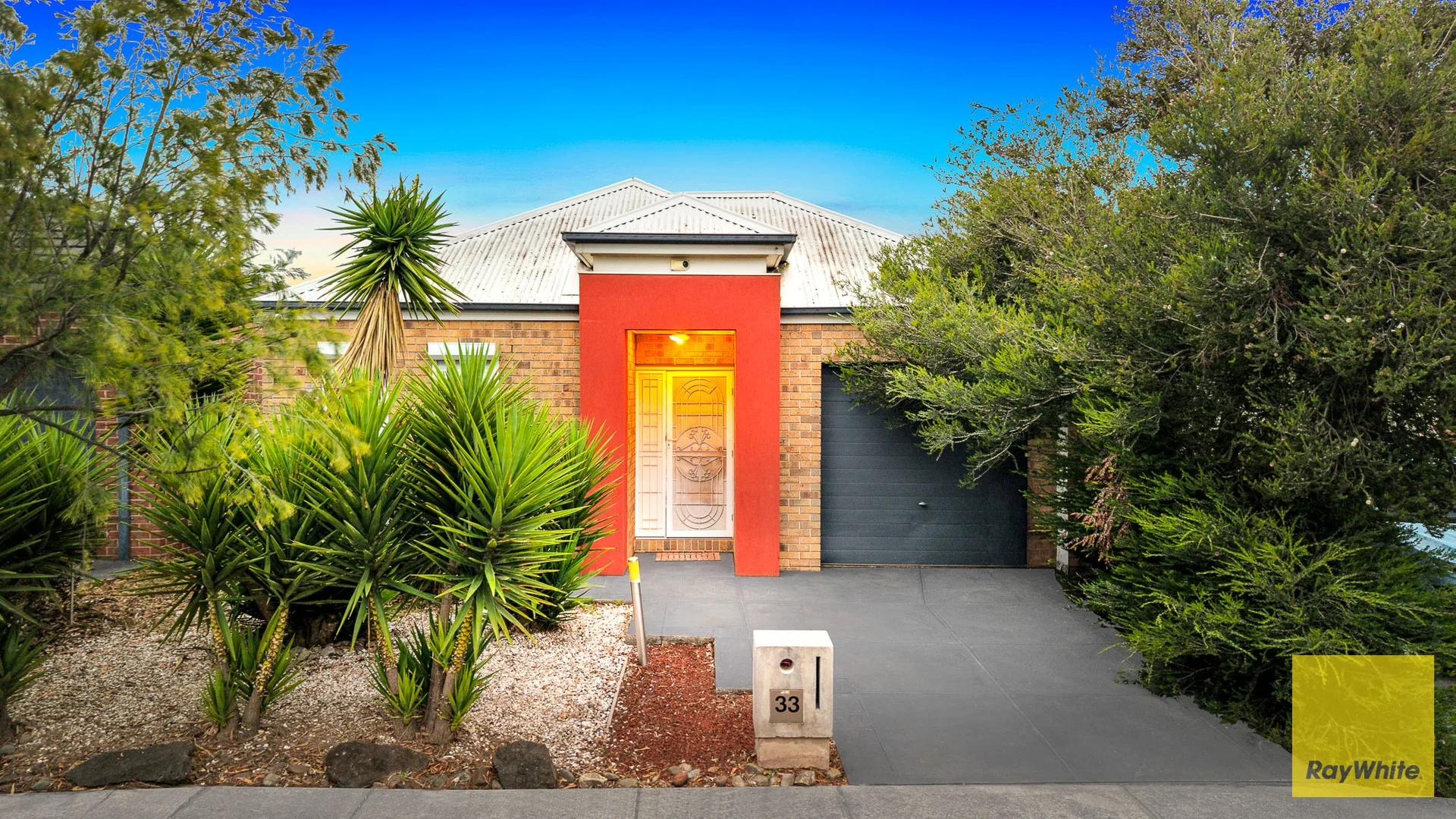 33 Nottingham Crescent, Tarneit VIC 3029