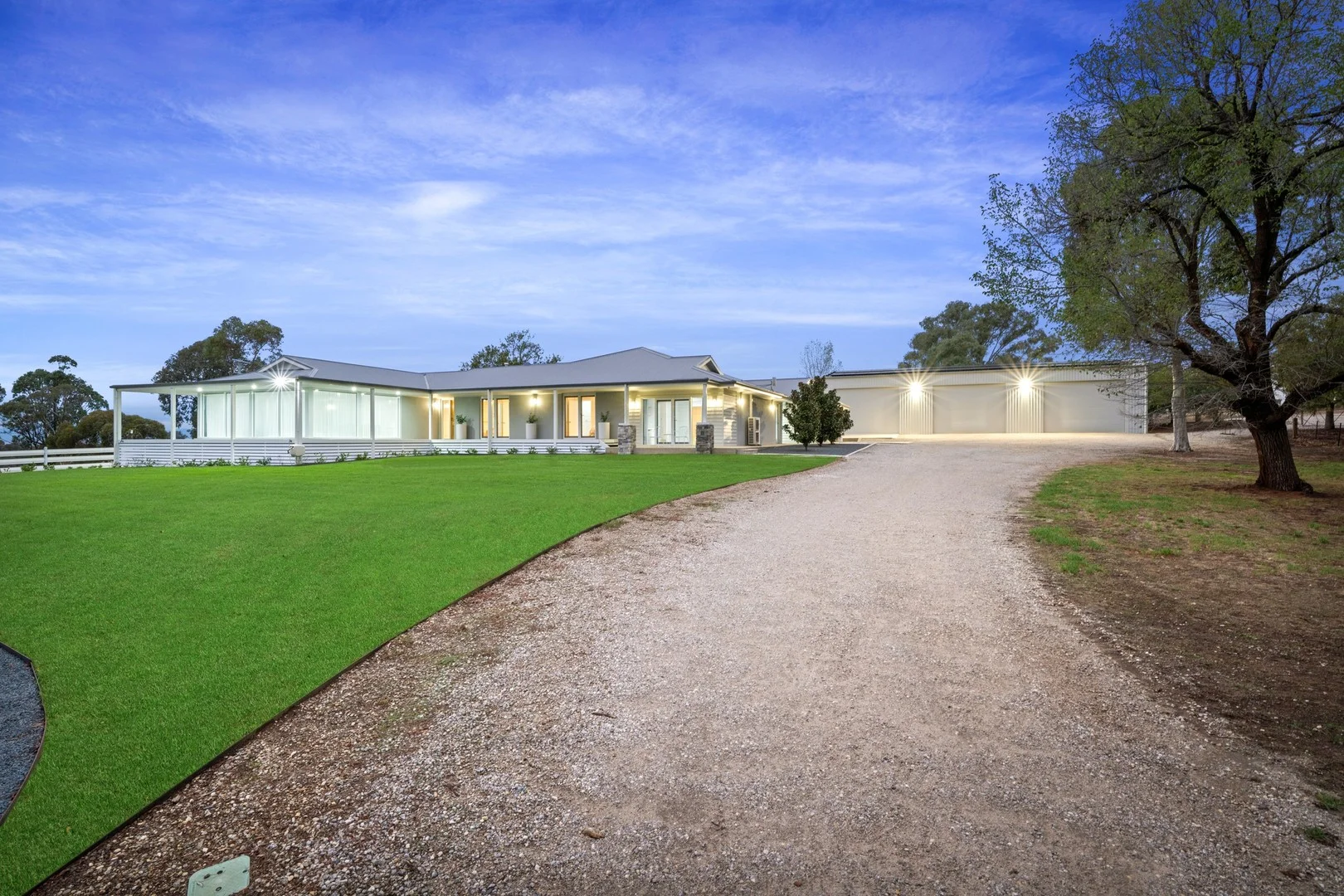1329 Table Top Road, Table Top NSW 2640