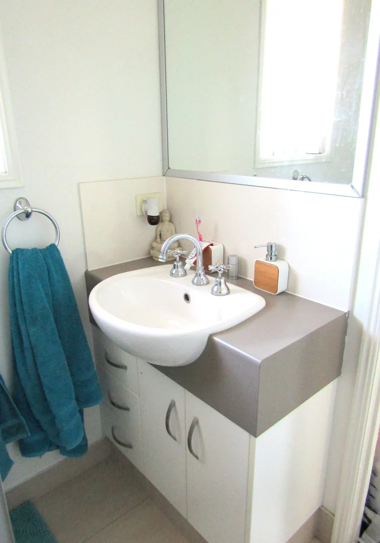 Additional image 12 of 1 & 2/26 Deacon Drive, Blackwater QLD 4717