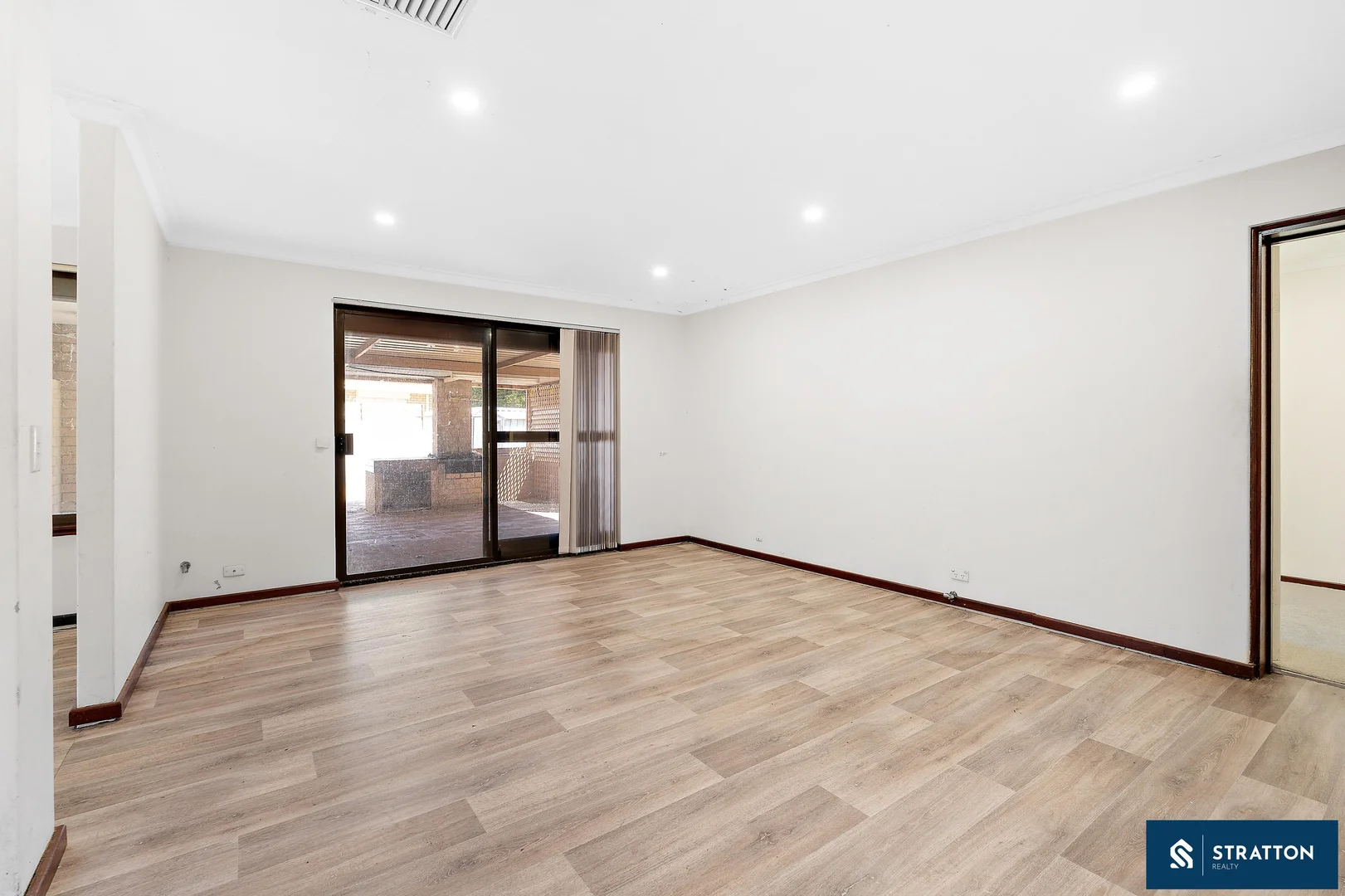 Additional image 14 of 16 Merlin Close, Camillo WA 6111