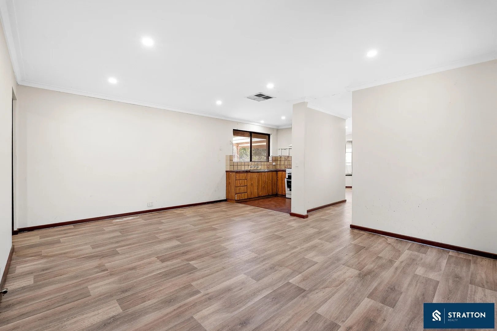 Additional image 12 of 16 Merlin Close, Camillo WA 6111