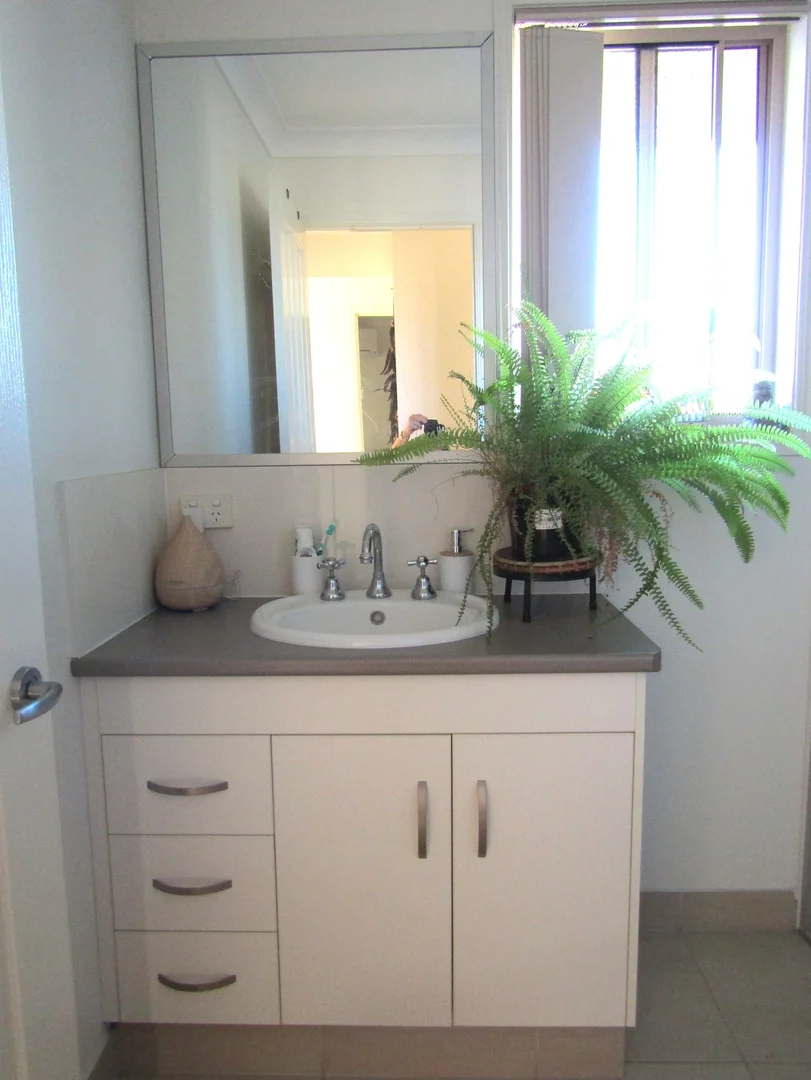 Additional image 8 of 1 & 2/26 Deacon Drive, Blackwater QLD 4717