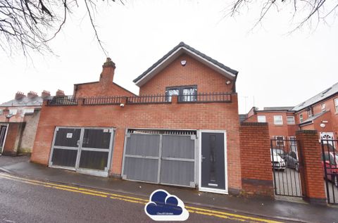 Far Gosford Street, Coventry CV1, Studio to rent
