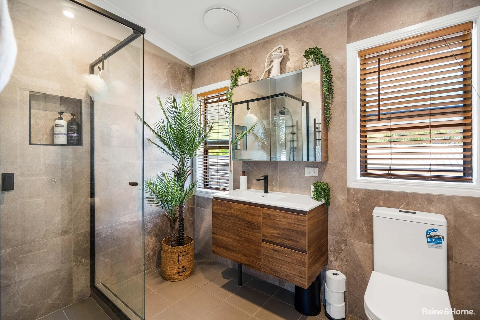 Additional image 9 of 58 Shore Road, Booral QLD 4655