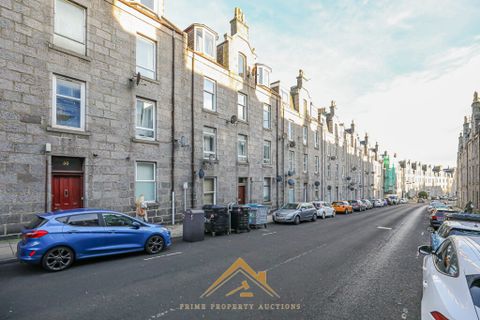 48 Esslemont Avenue, Second Floor Left Flat 6, Aberdeen AB25