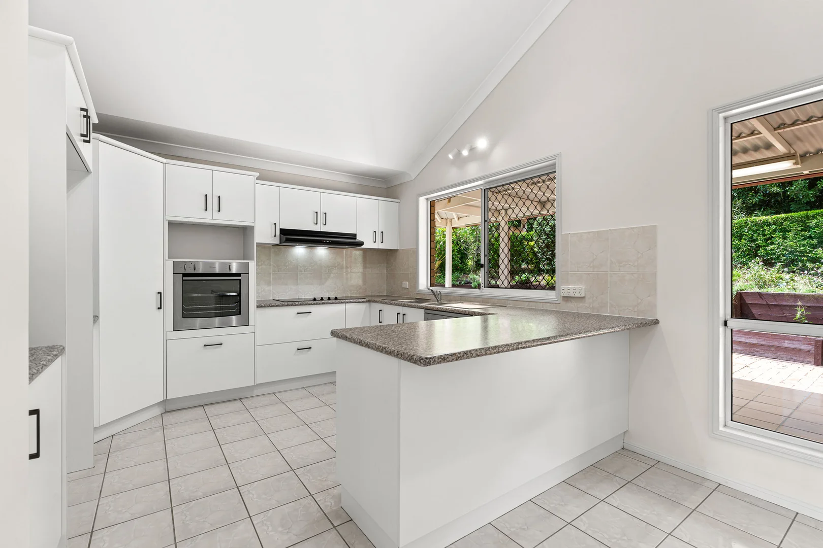 Additional image 3 of 8 Paca Court, Wynnum West QLD 4178