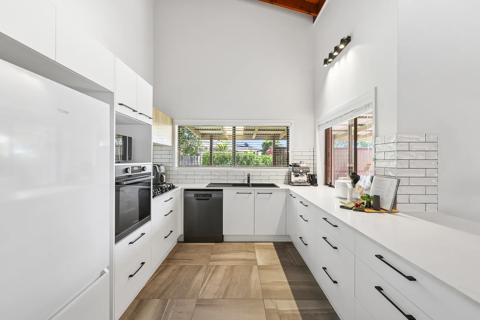 Additional image 3 of 5 Beecroft Place, Robina QLD 4226