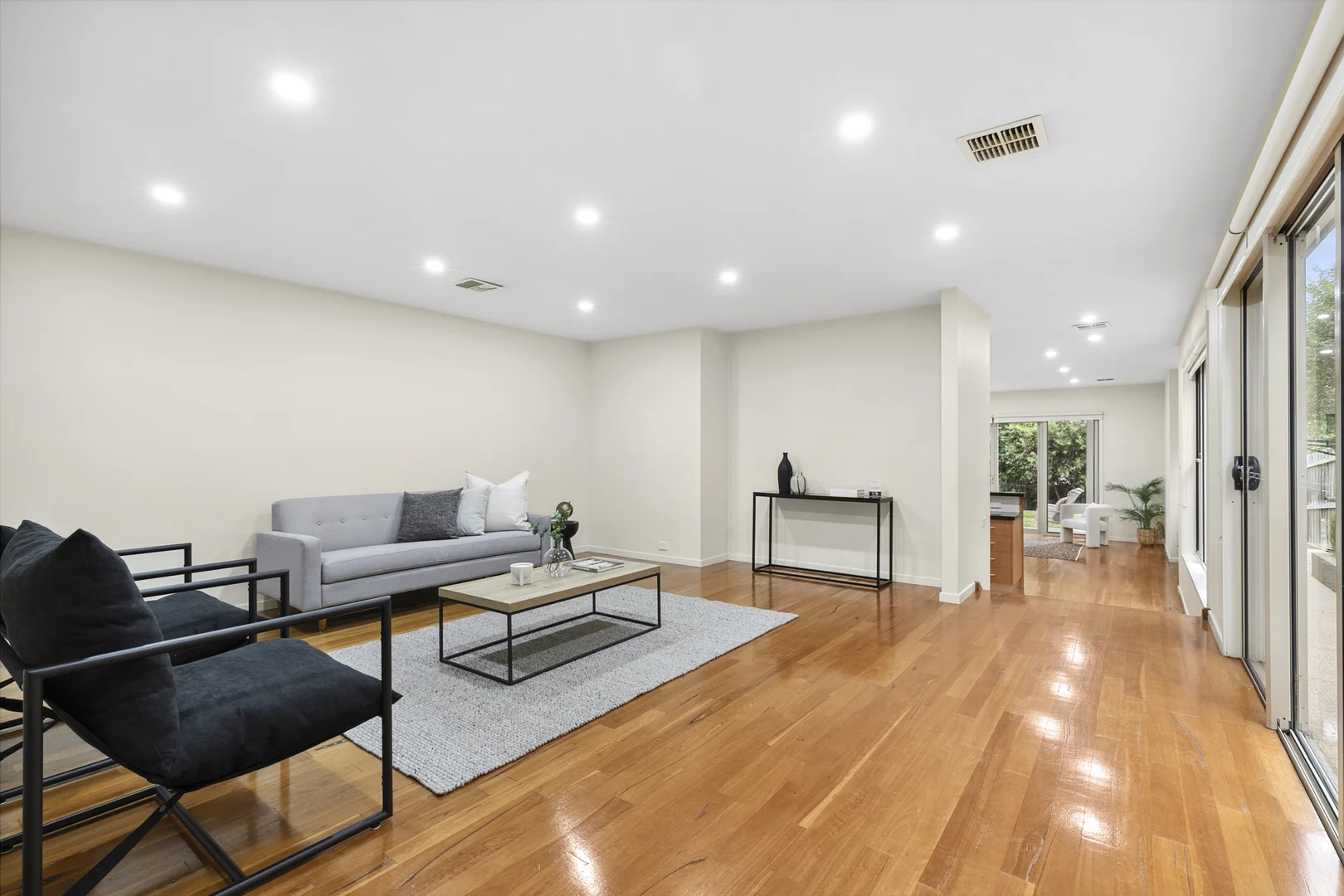 Additional image 5 of 2/61 Austin Street, Newtown VIC 3220