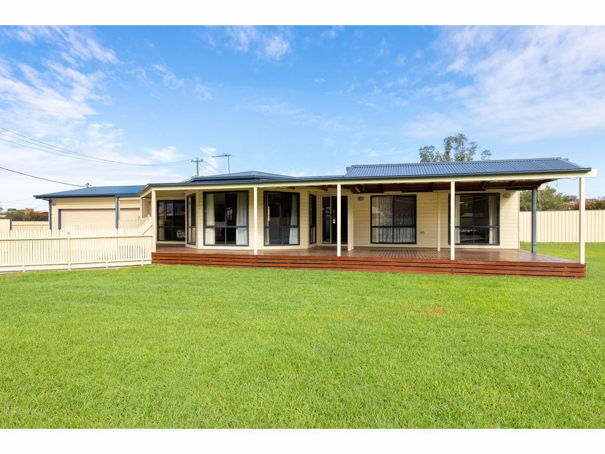 286 Clarence Street, Lavington NSW 2641