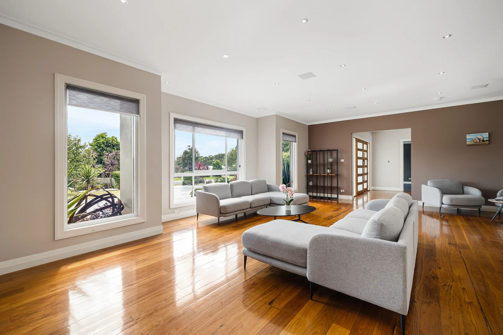 Additional image 11 of 27 Twin Creeks Drive, Luddenham NSW 2745