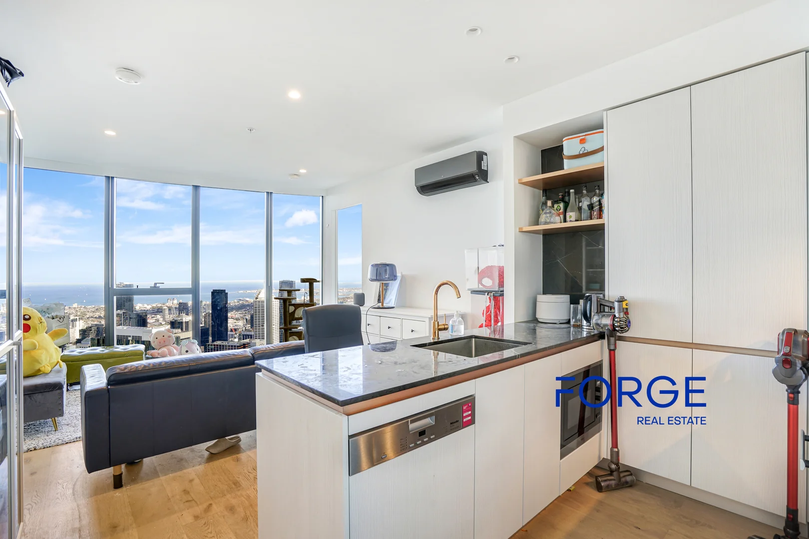 Additional image 10 of 8102/228 La Trobe Street, Melbourne VIC 3000