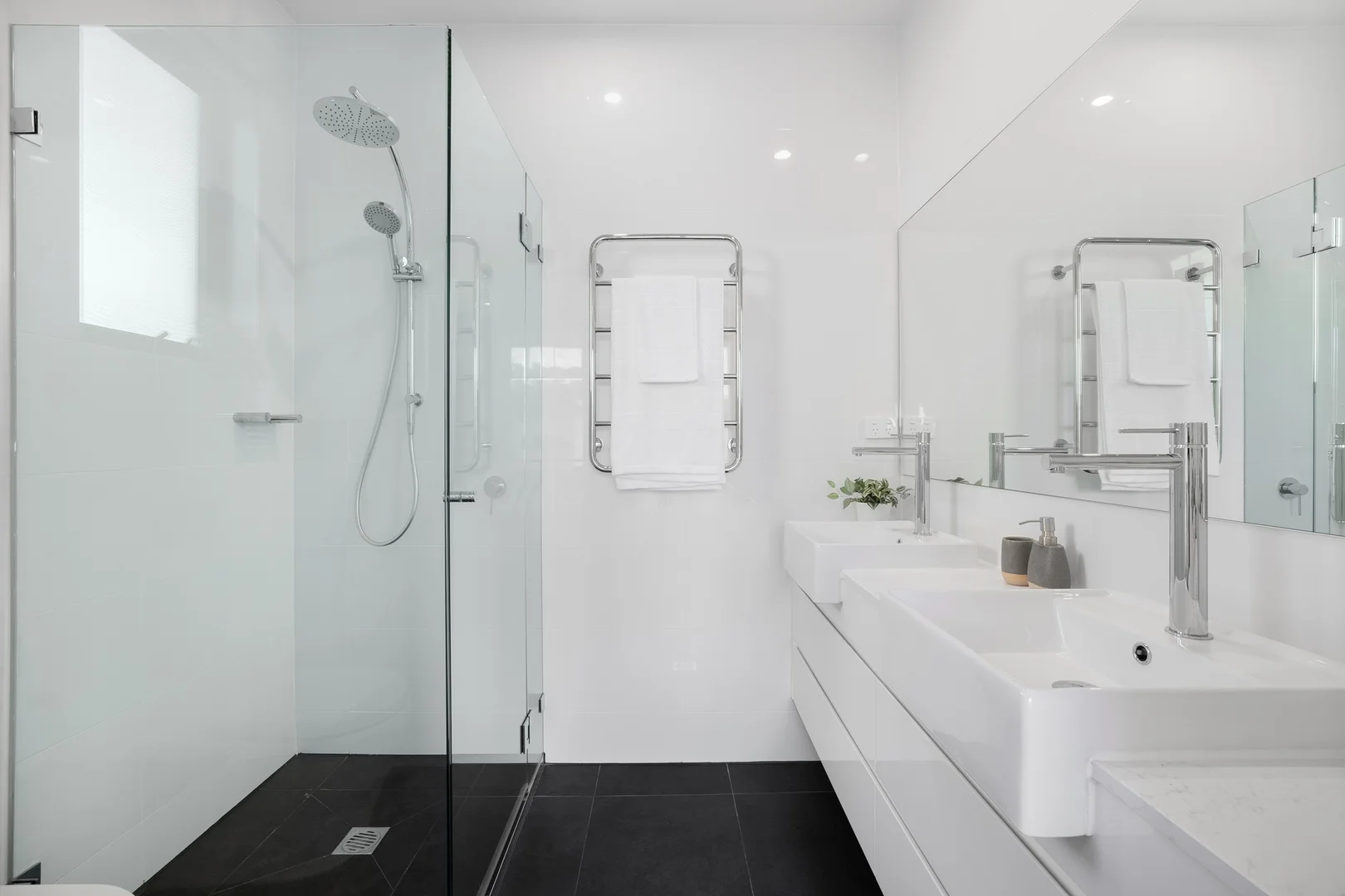 Additional image 10 of 3/8 Aurora Close, Mawson ACT 2607