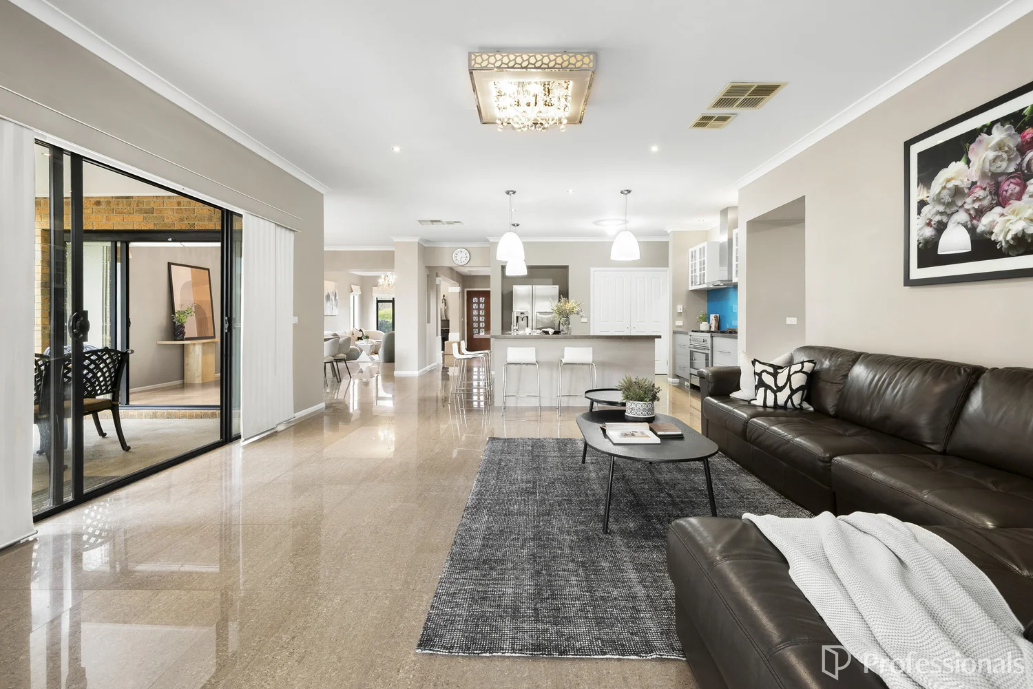 Additional image 11 of 15 Clementson Drive, Caroline Springs VIC 3023