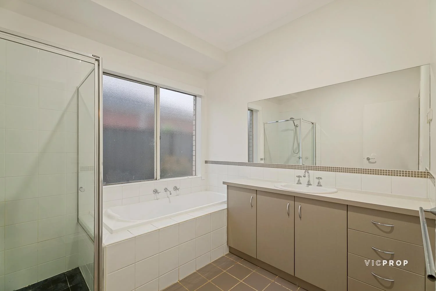 Additional image 13 of 2 Friarbird Court, Point Cook VIC 3030