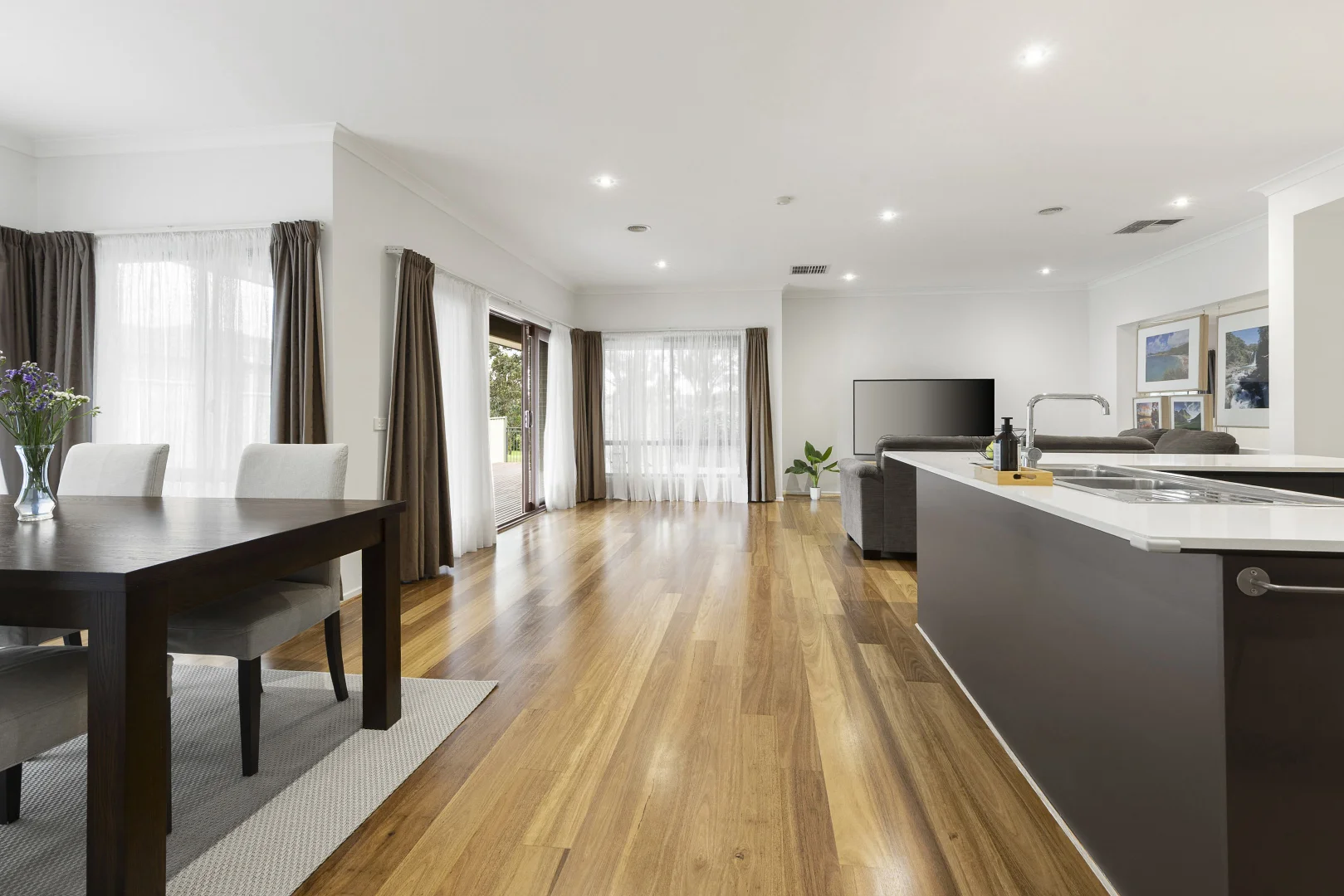 Additional image 3 of 98 Golf View Drive, Craigieburn VIC 3064