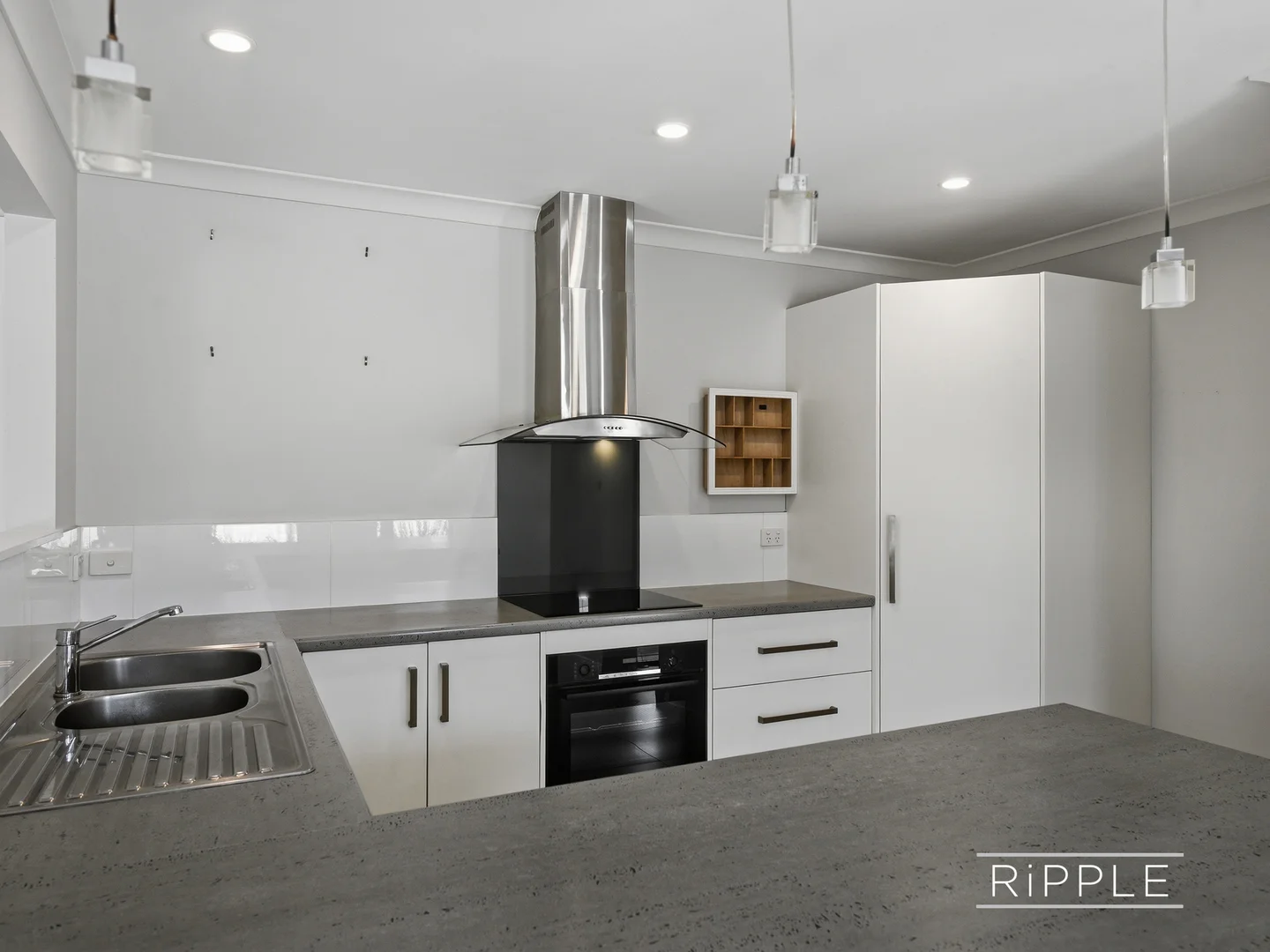 Additional image 7 of 2/16 Ovata Close, Cambridge TAS 7170