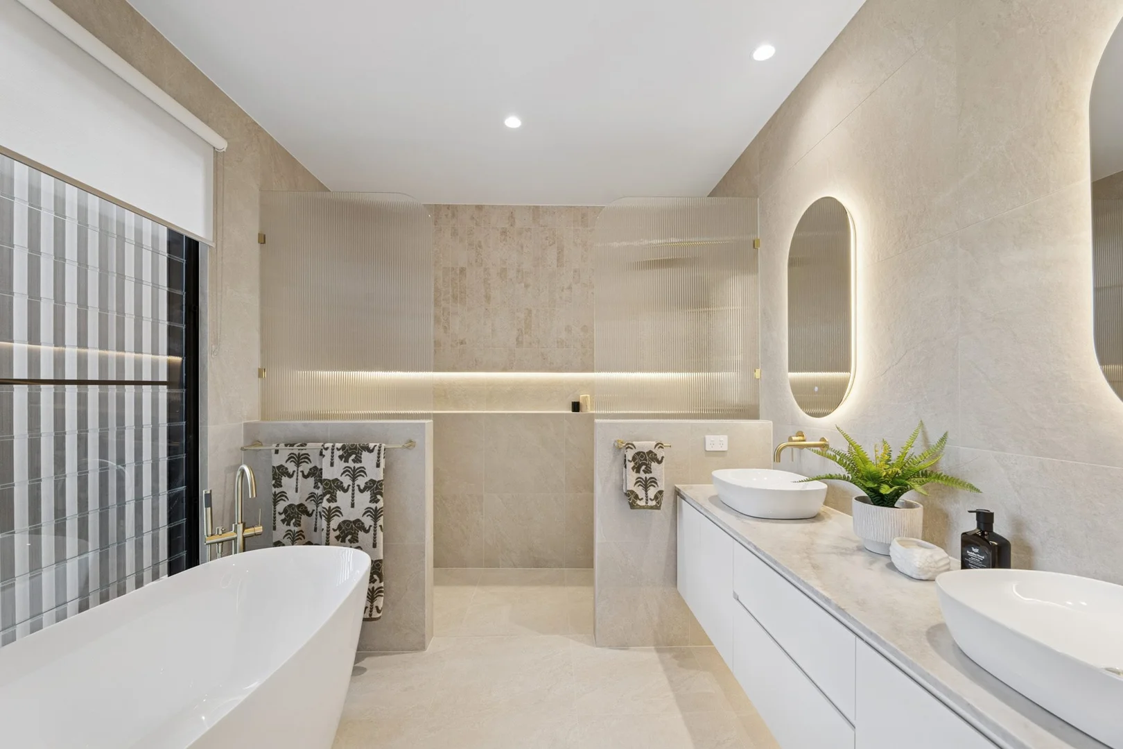 Additional image 23 of 5B Rio Vista Boulevard, Broadbeach Waters QLD 4218