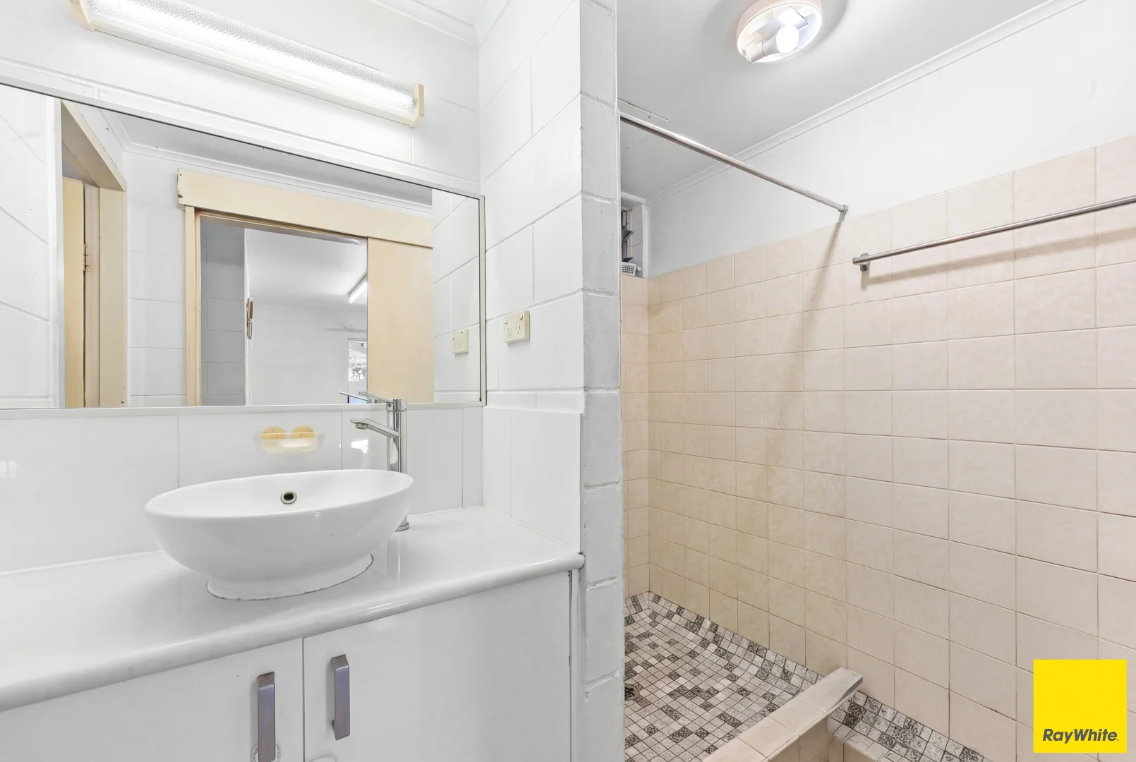 Additional image 6 of 2/392 Severin Street, Parramatta Park QLD 4870