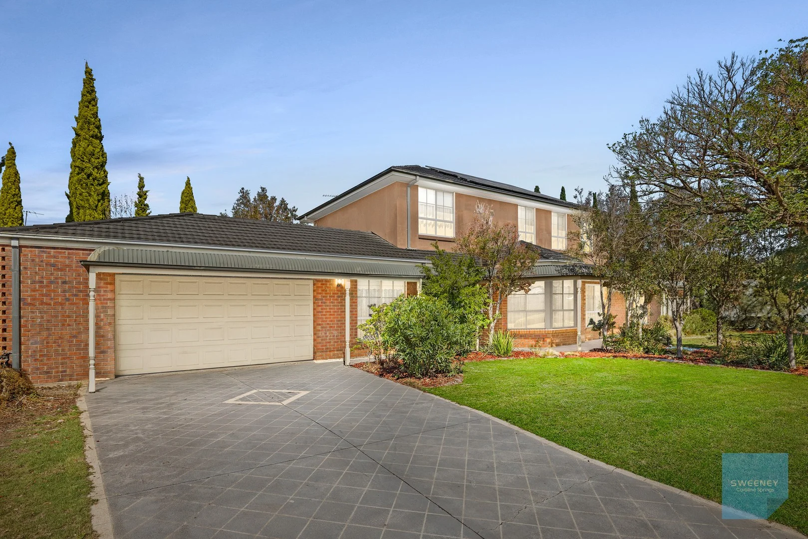 2 Mokoan Close, Caroline Springs VIC 3023