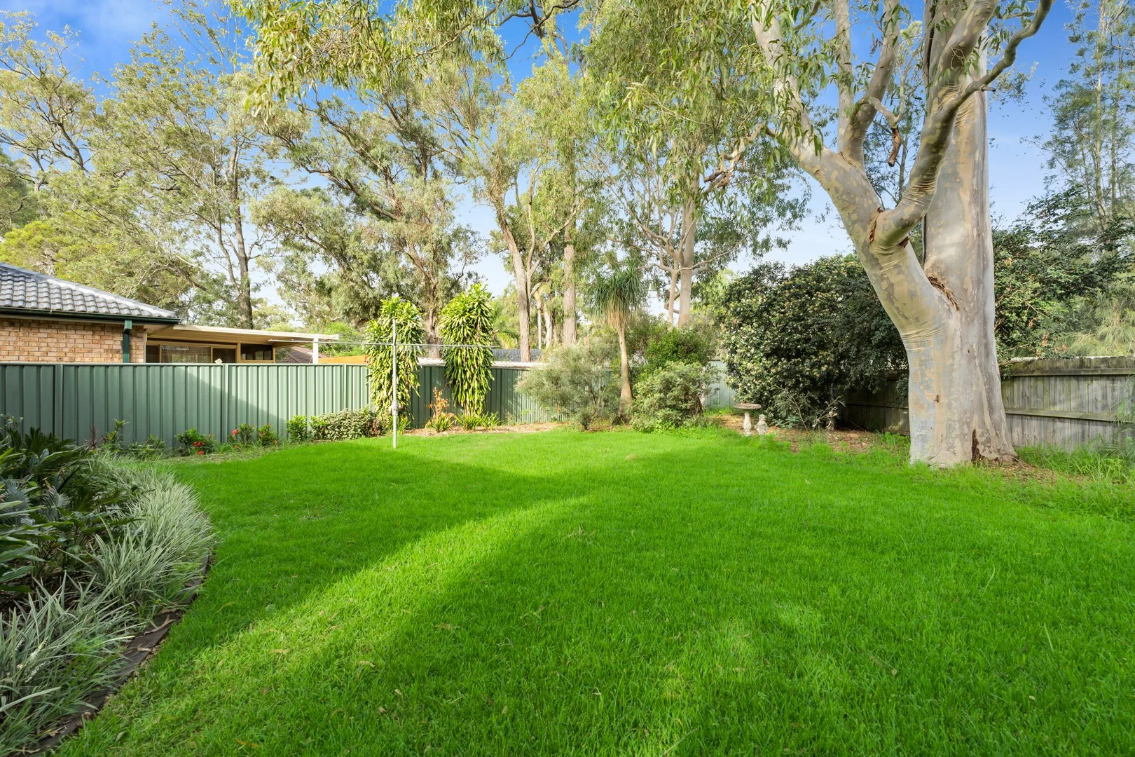 Additional image 9 of 8 Daphne Place, Macquarie Fields NSW 2564