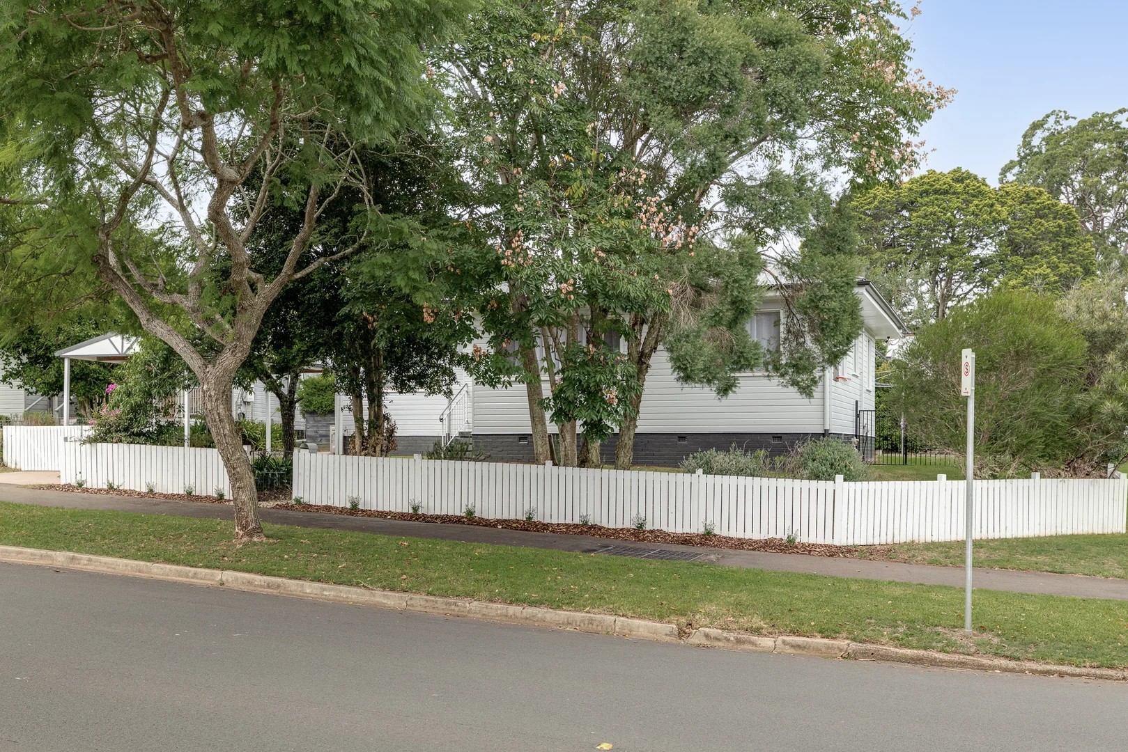 Additional image 19 of 40 Mary Street, Mount Lofty QLD 4350