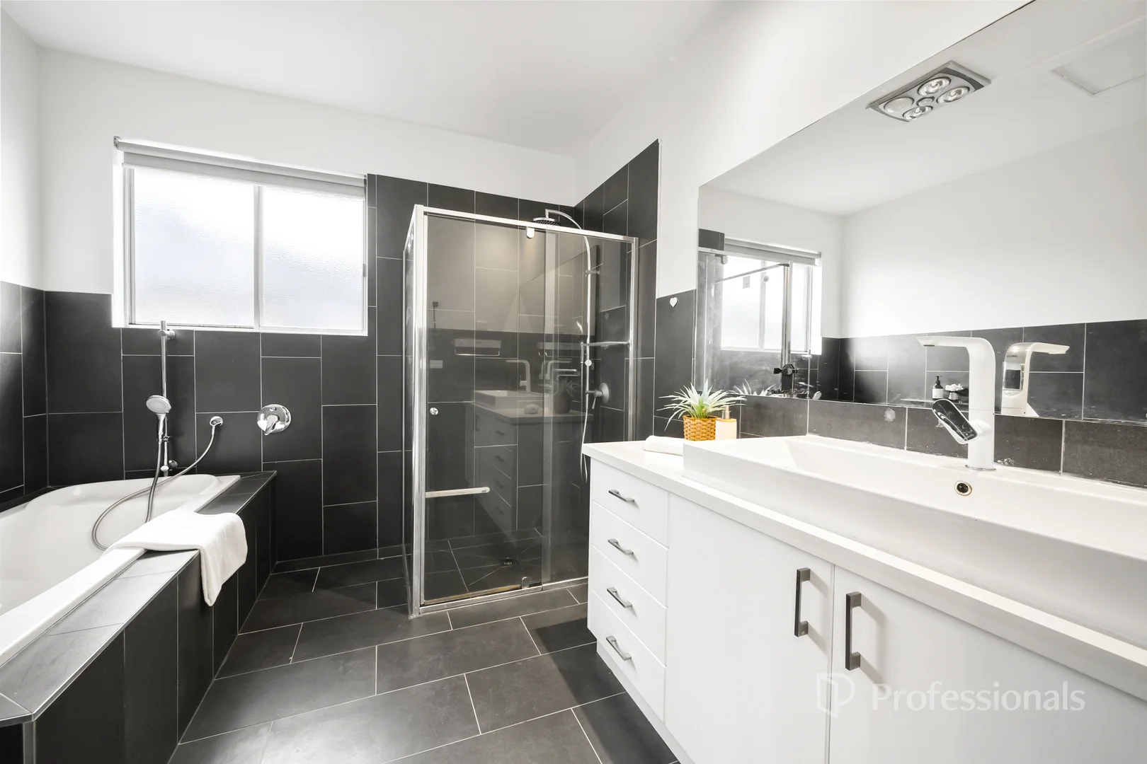 Additional image 20 of 36 Middle Park Drive, Point Cook VIC 3030
