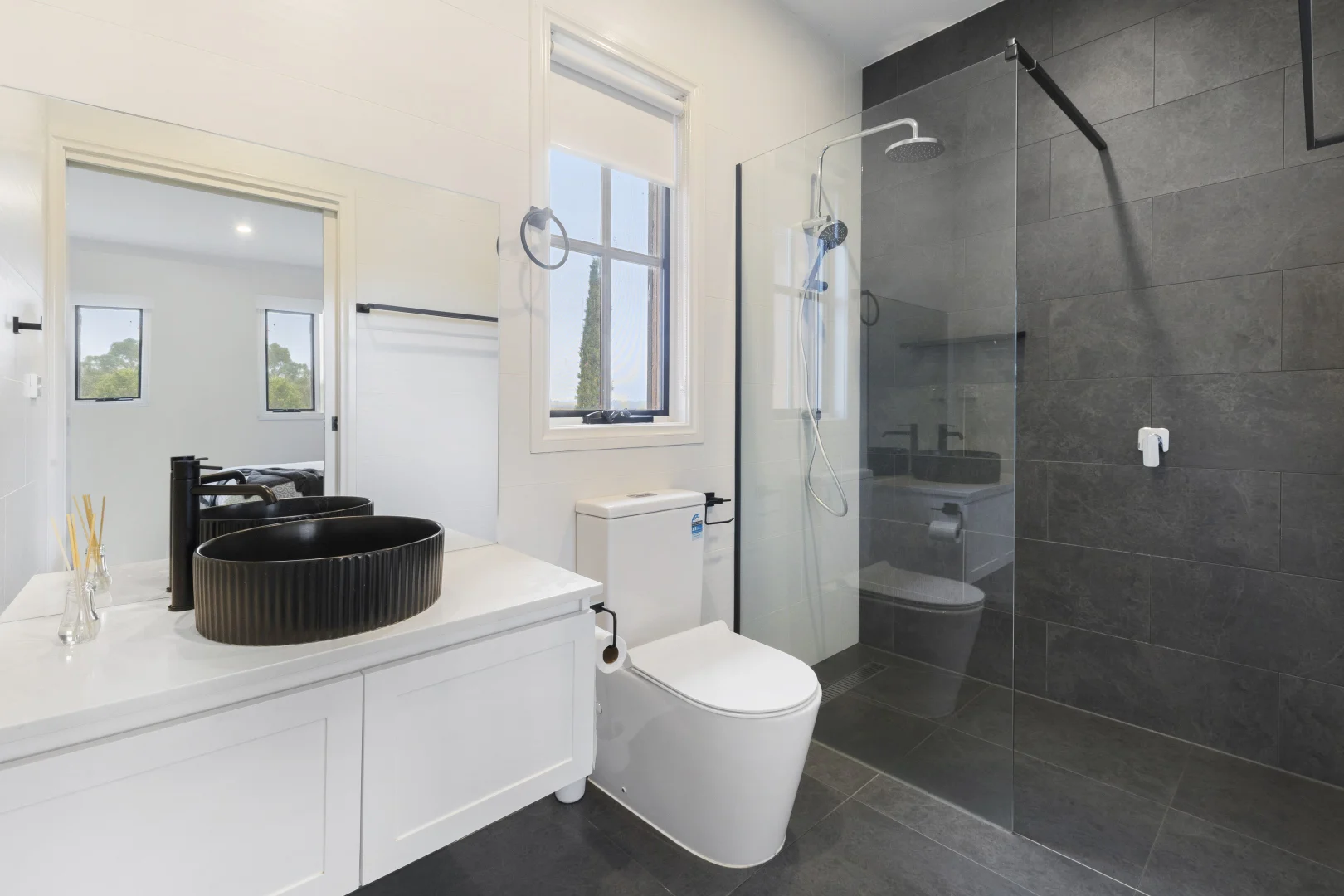 Additional image 27 of 4 Lakeview Close, Hidden Valley VIC 3756