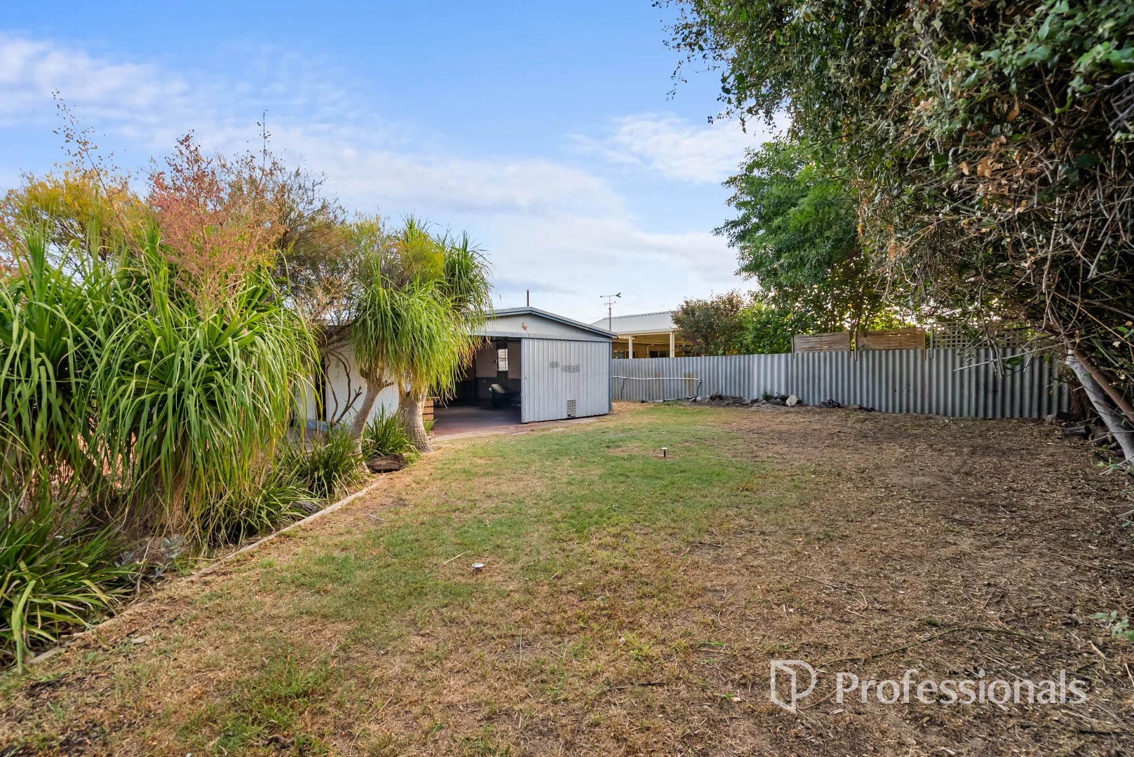 Additional image 16 of 15 Darile Street, Hillman WA 6168