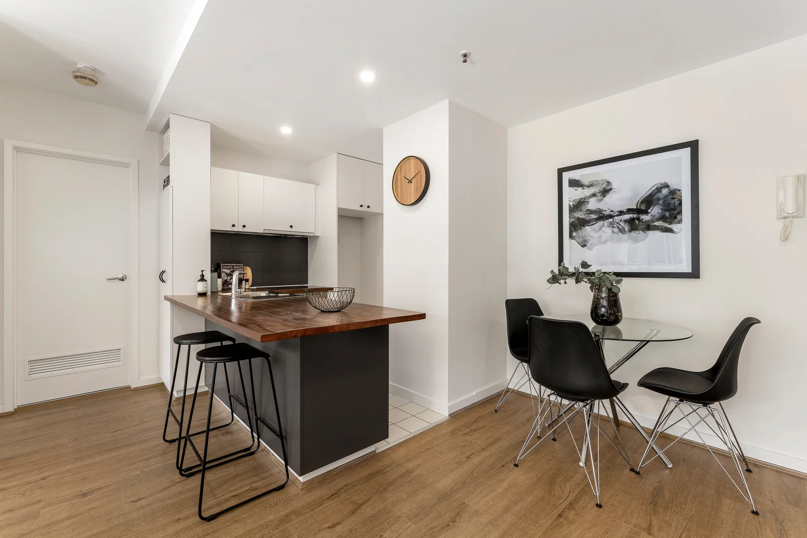 Additional image 4 of 12/12 Acland Street, St Kilda VIC 3182