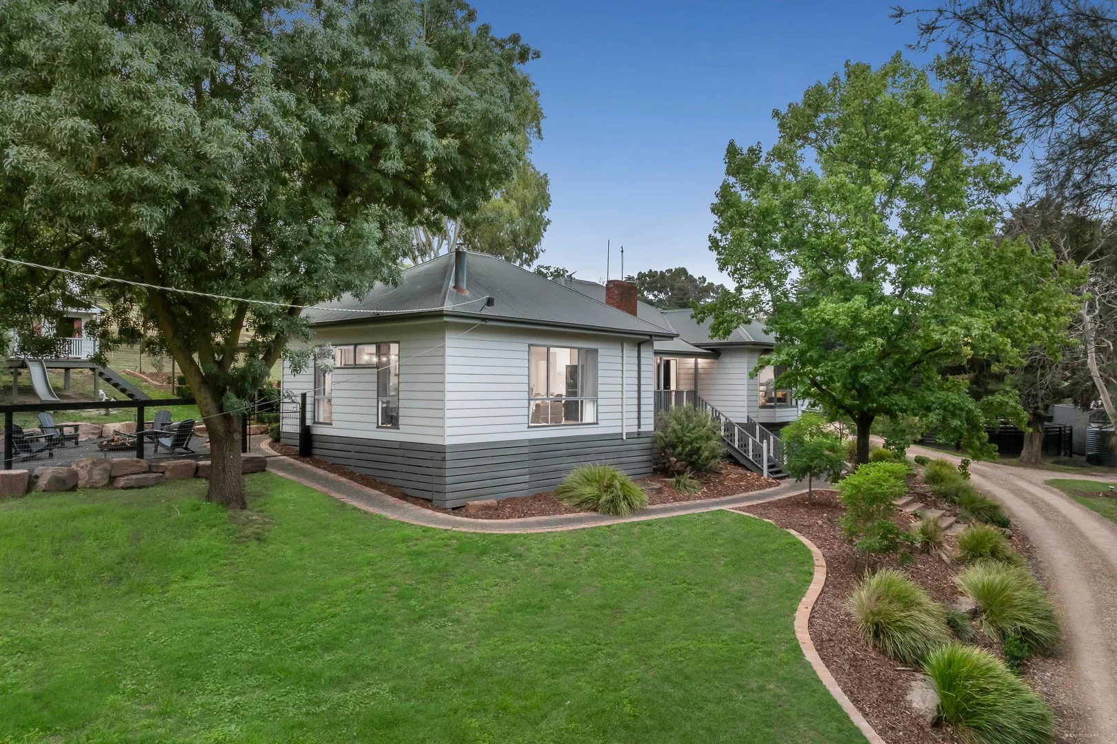 365 Chapel Lane, Nutfield VIC 3099
