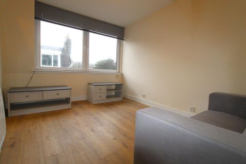 Jackson Terrace, Top Floor AB24