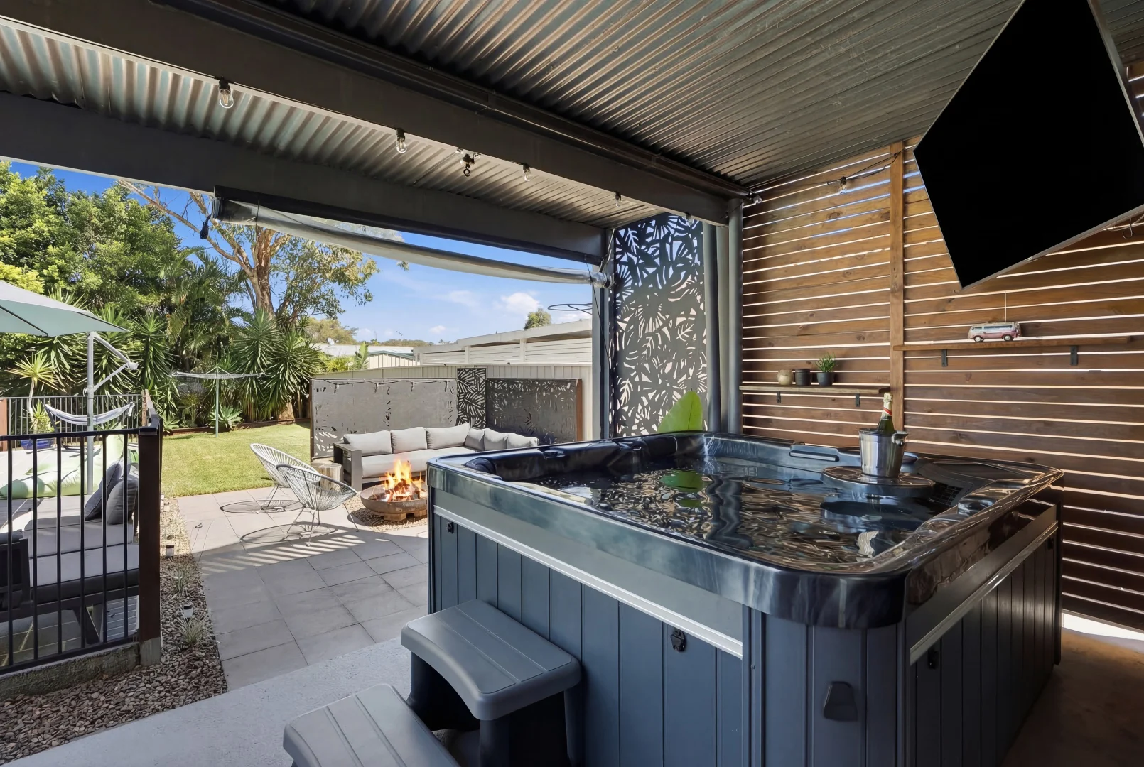 Additional image 14 of 106 Lakedge Avenue, Berkeley Vale NSW 2261