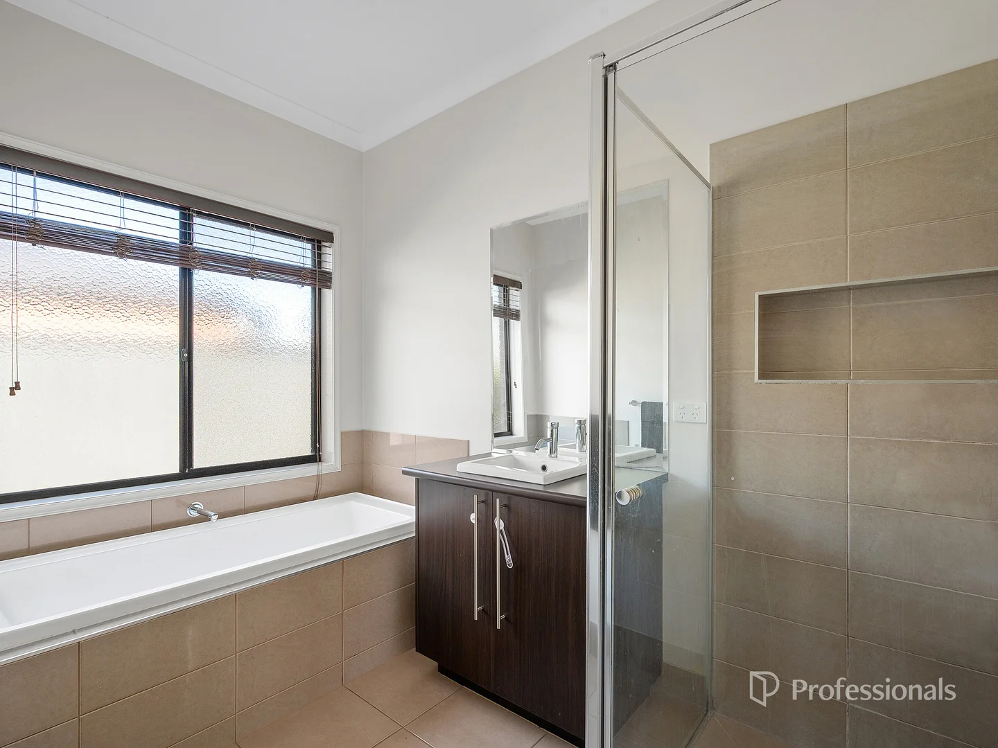 Additional image 12 of 5 Shamrock Court, Maryborough VIC 3465